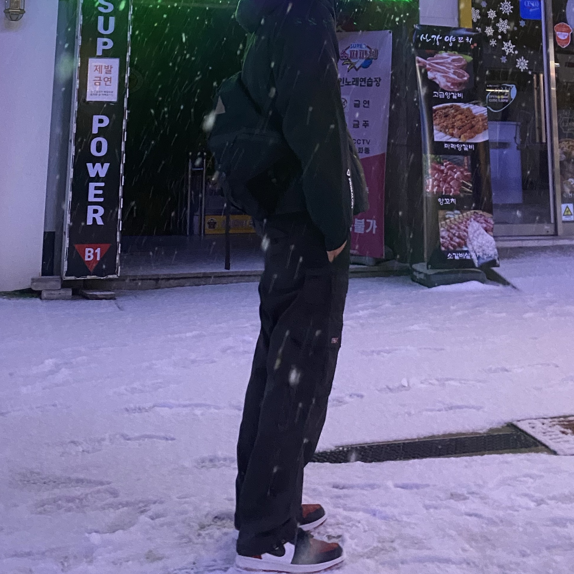 Nike ACG Therma-Fit ADV Rope De Dope Full Zip Jacket Black Summit White - Asia, Jordan 1 Low Bred Toe 착용 스타일