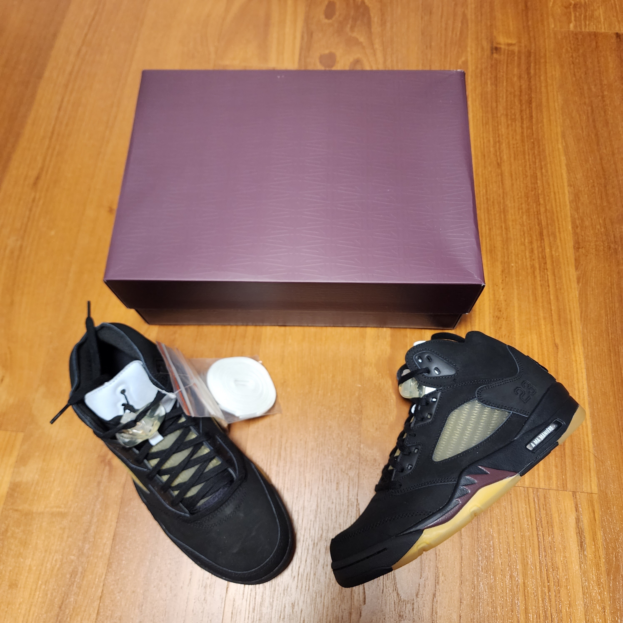 Jordan 5 x A Ma Maniere Retro Dusk 착용 스타일 - 2