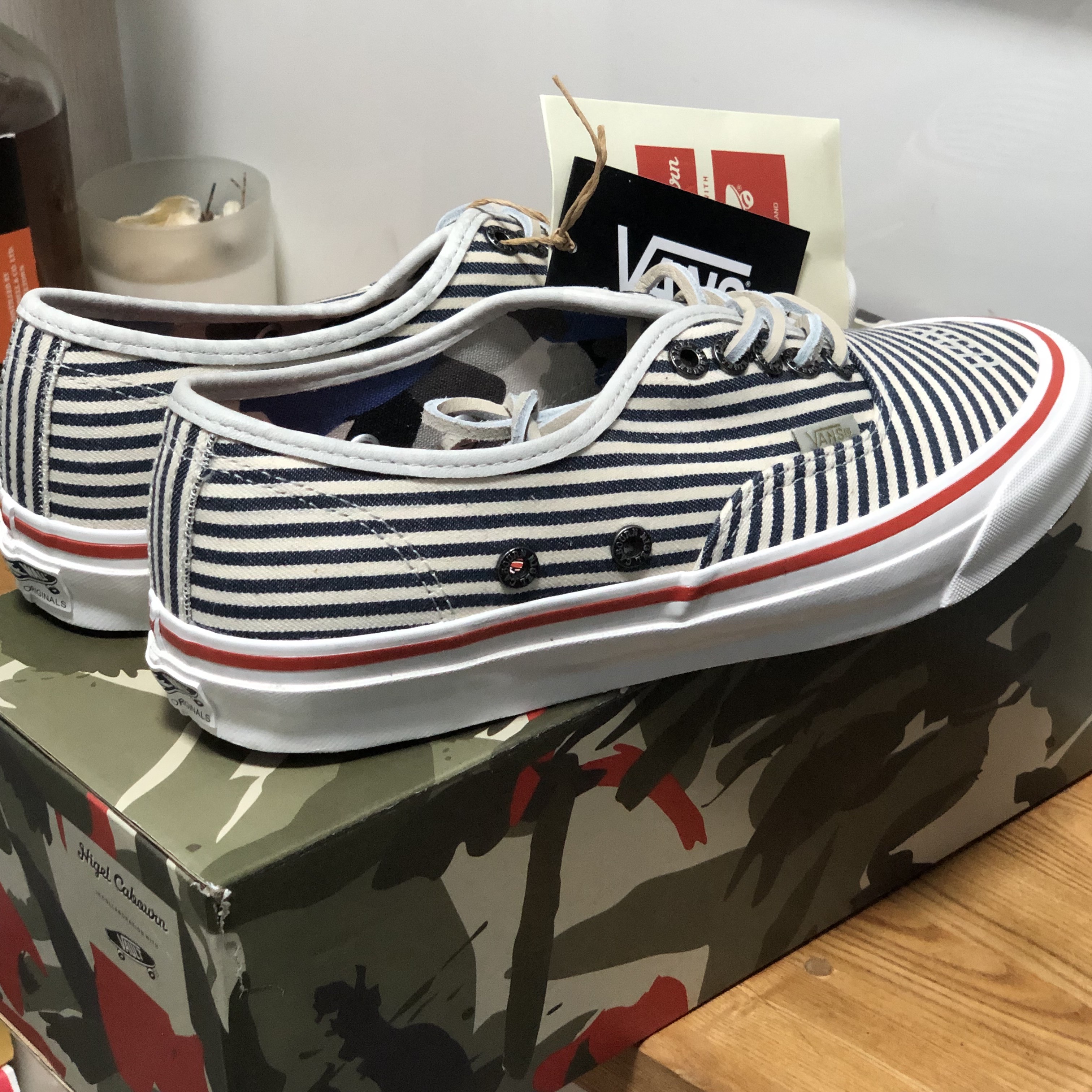 Vans Vault x Nigel Carboun OG Authentic LX Stripes Navy 착용 스타일