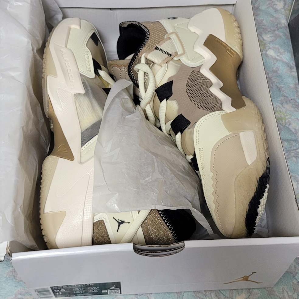 Jordan Why Not ZER0.5 PF Coconut Milk 착용 스타일