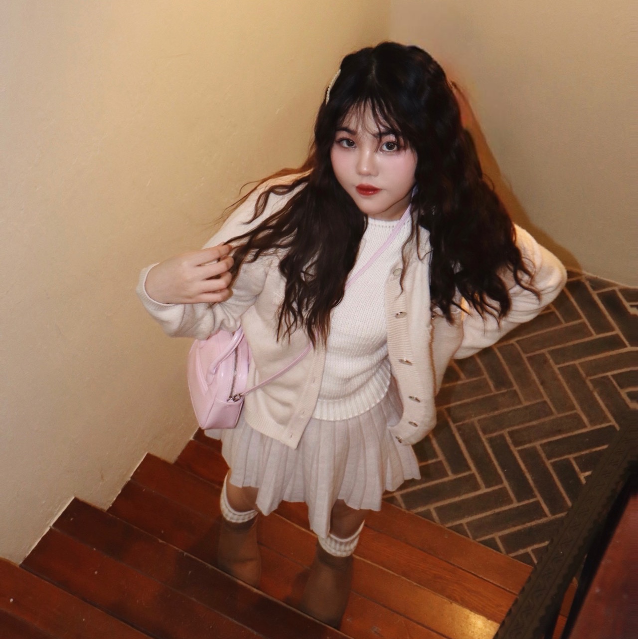 (W) UGG Classic Mini II Boots Chestnut 착용 스타일 - 3