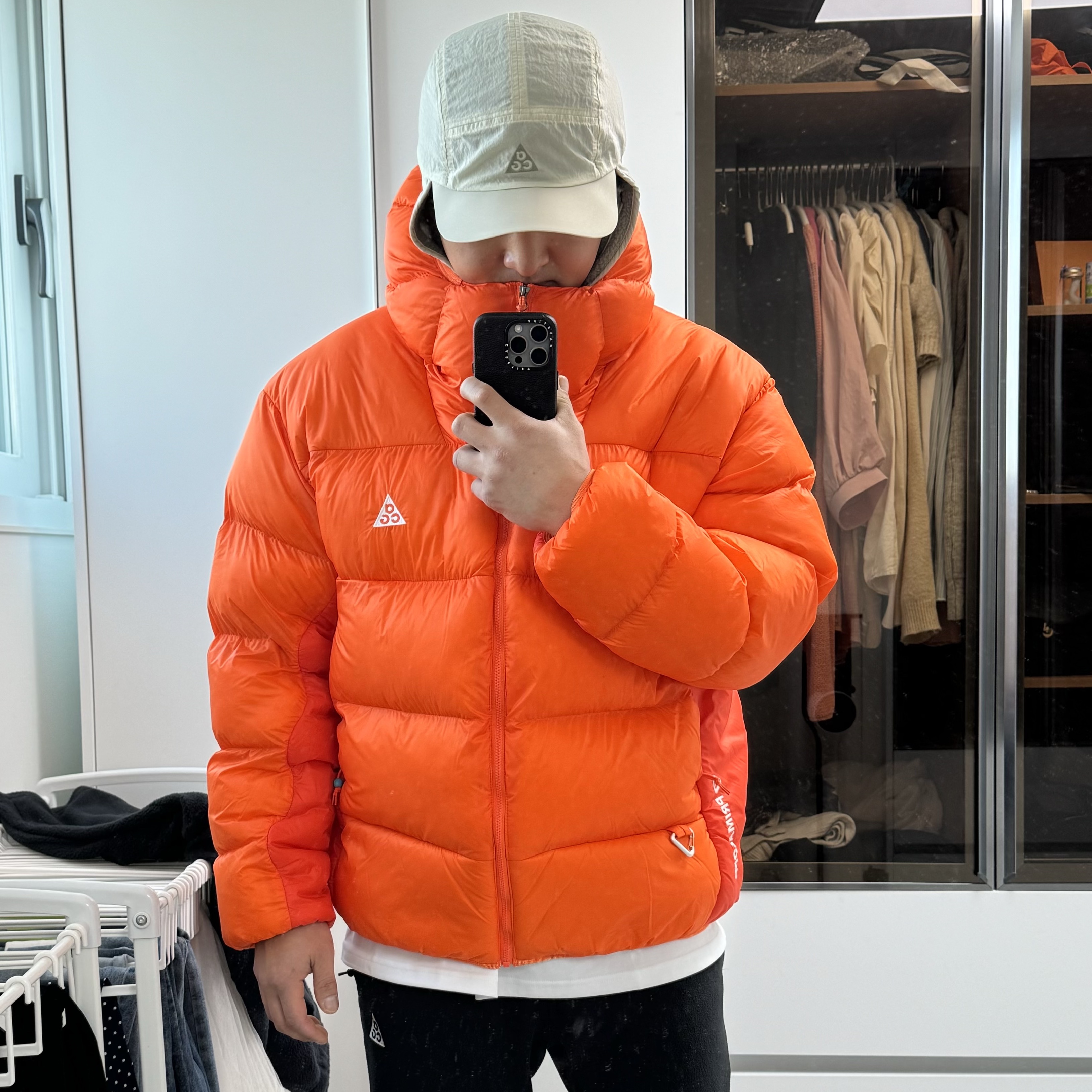 Nike ACG Therma-Fit ADV Lunar Lake Puffer Jacket Safety Orange - Asia, Nike ACG Warm AW84 Cap Light Stone 착용 스타일