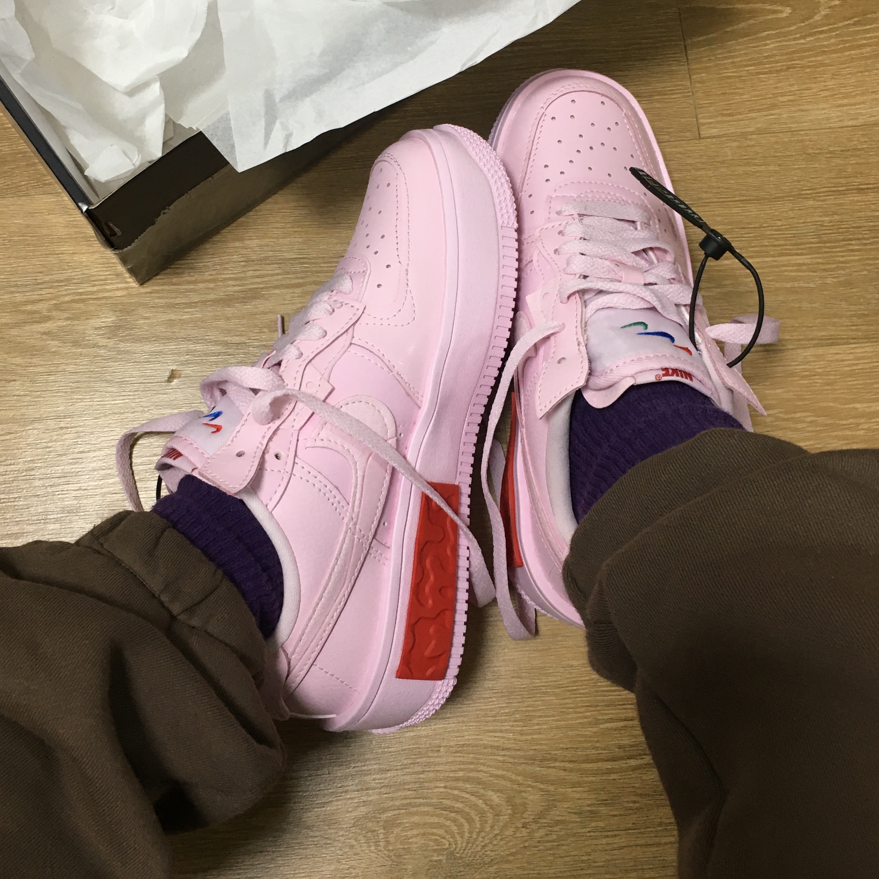 (W) Nike Air Force 1 Fontanka Pink Foam 착용 스타일