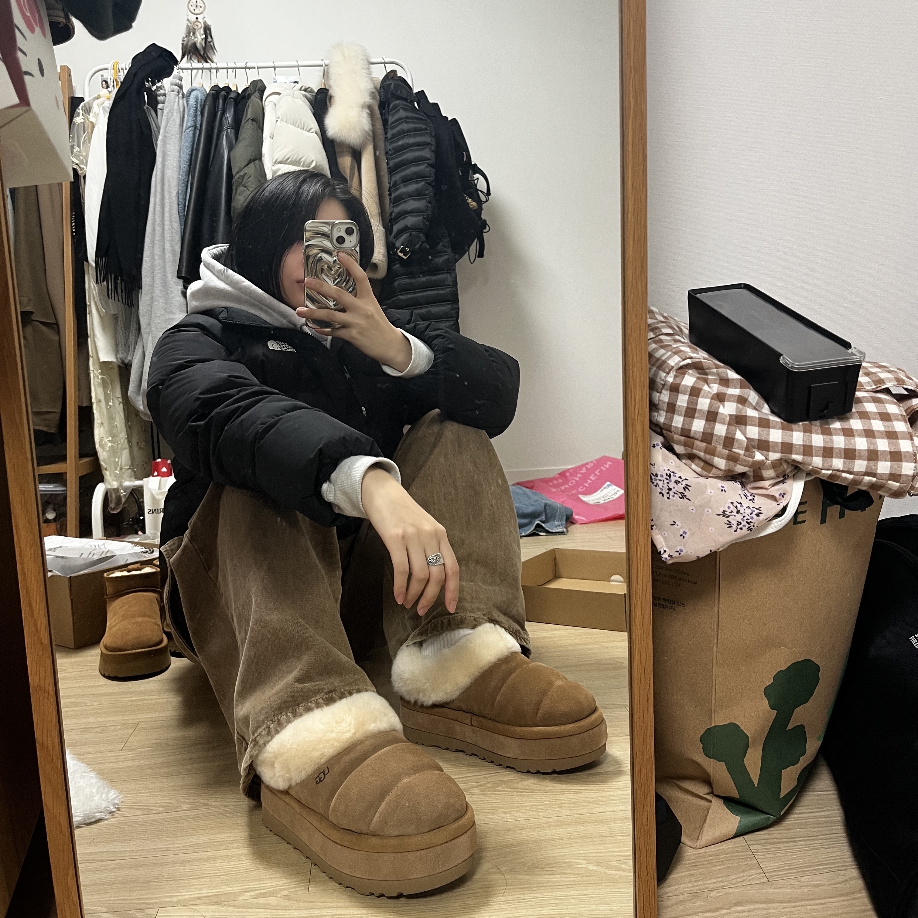(W) UGG Tazzlita Chestnut 착용 스타일 - 2