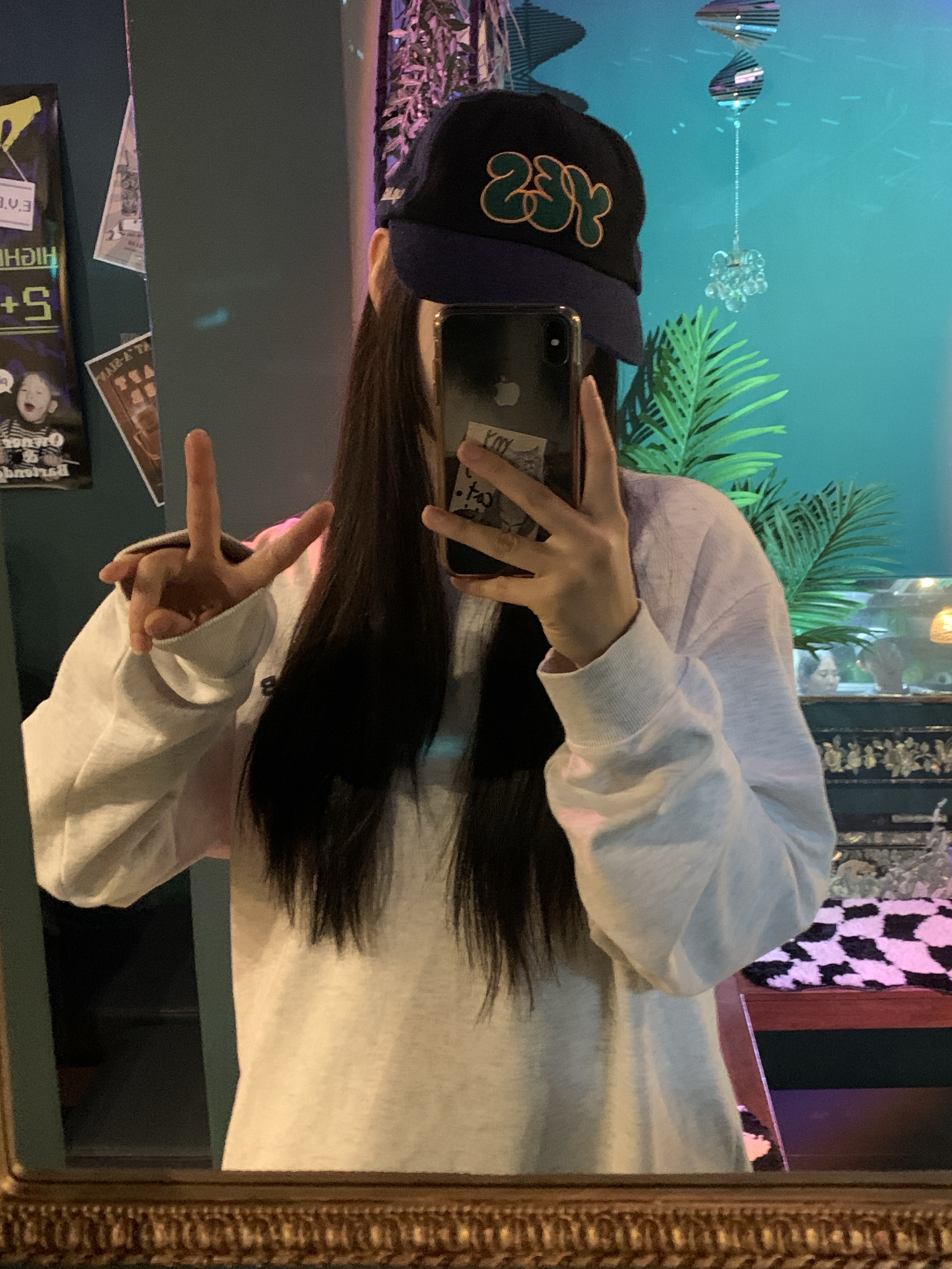IAB Studio Long Sleeve Light Gray 착용 스타일 - 1