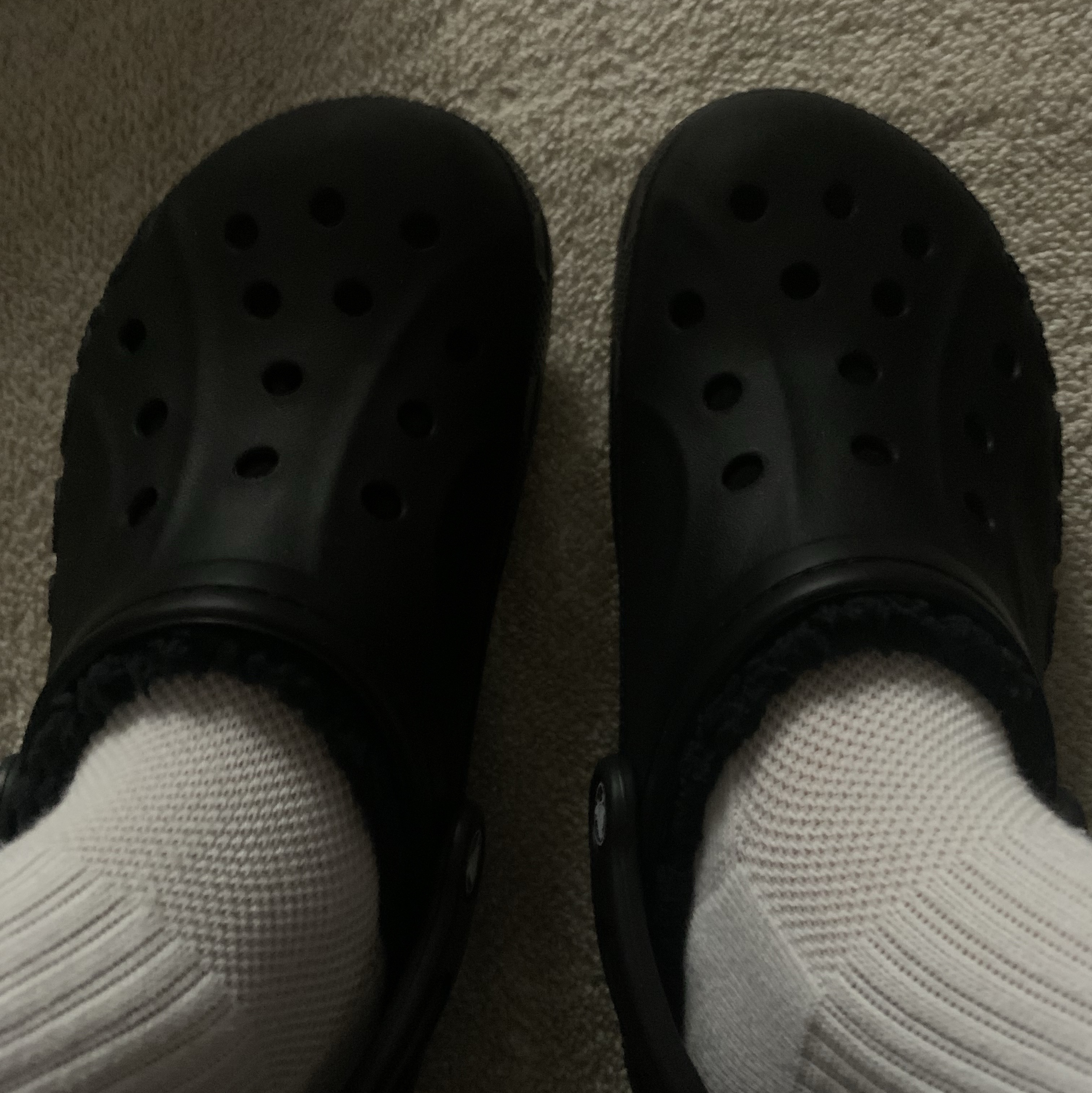 Crocs Baya Lined Clog Black 착용 스타일 - 1