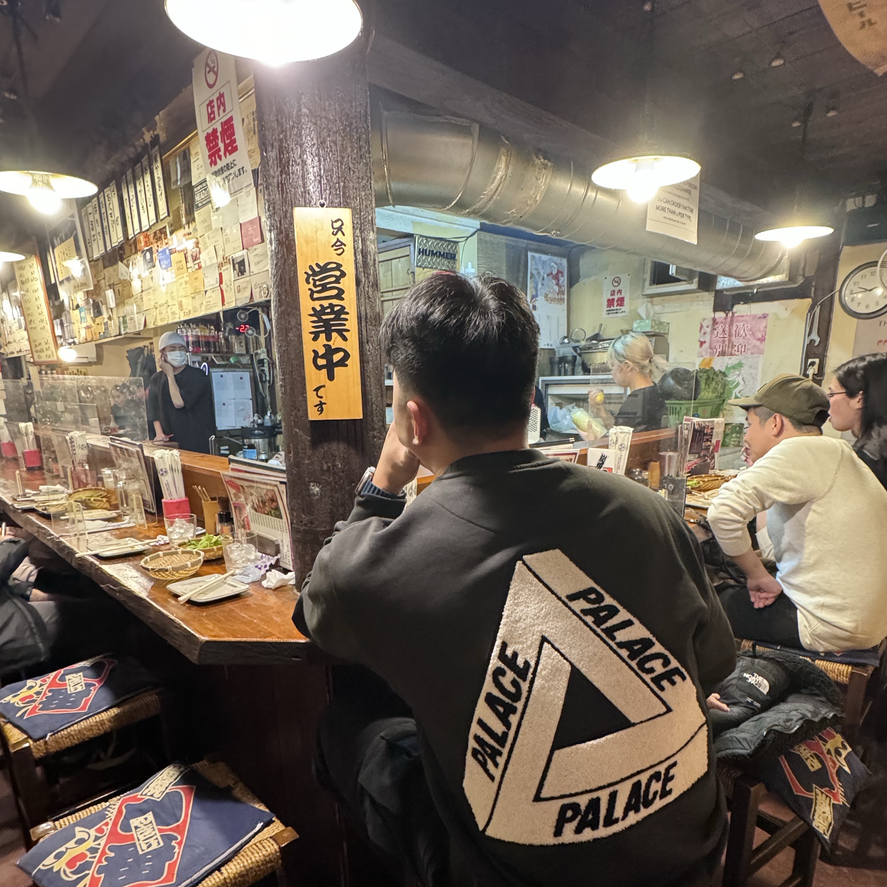 Palace Fleece Tri-Ferg Crew Black - 23SS 착용 스타일