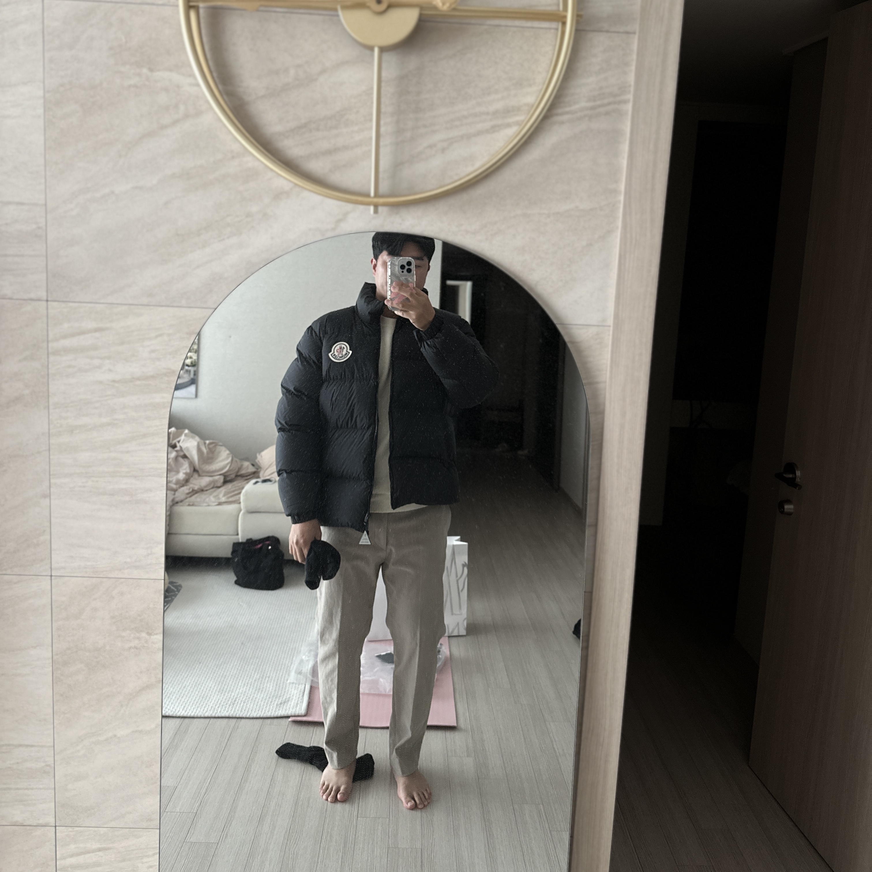 Moncler Citala Short Down Jacket Black - 23FW 착용 스타일