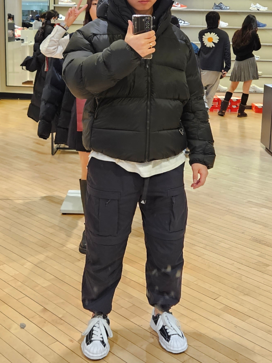 Nike ACG Therma-Fit ADV Lunar Lake Puffer Jacket Black - Asia, Nike ACG Smith Summit Cargo Pants Black Anthracite - Asia 착용 스타일