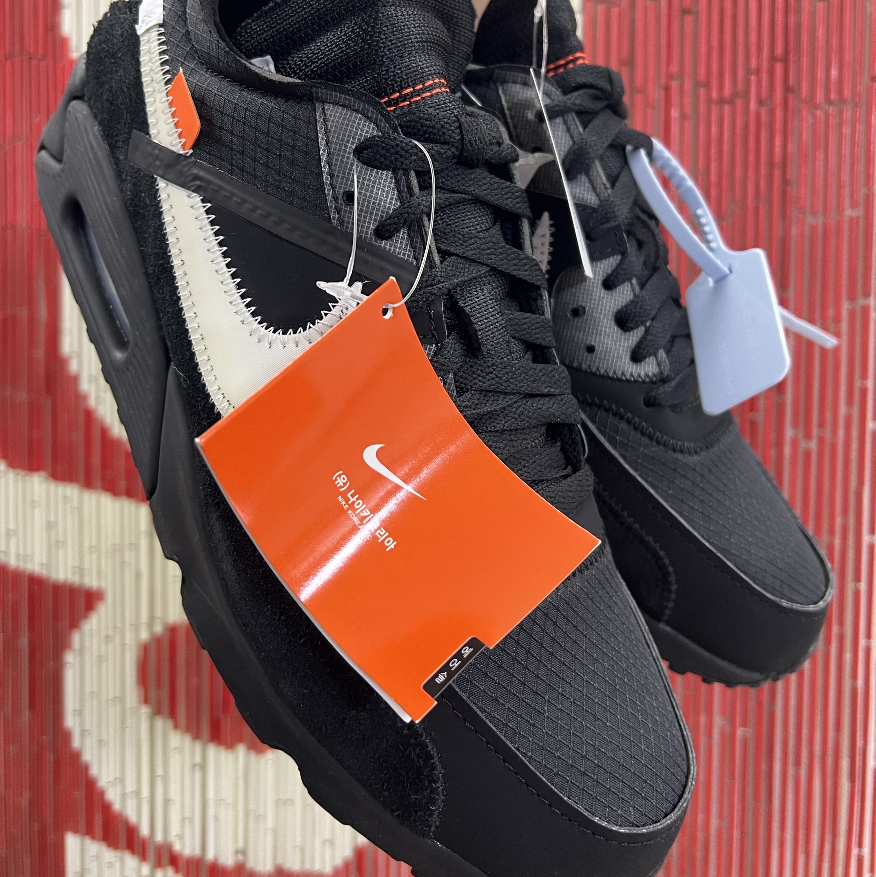 Nike x Off-White Air Max 90 V2 Black White 착용 스타일
