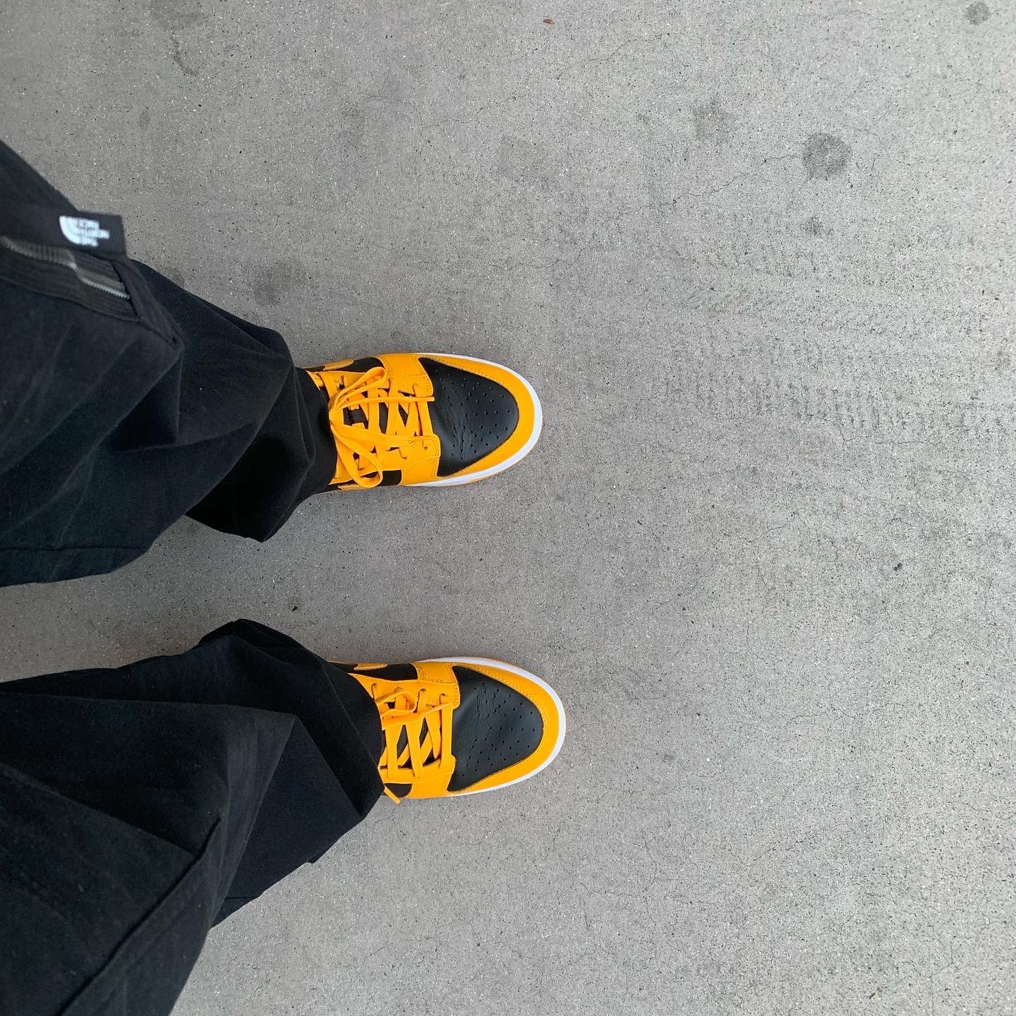 Nike Dunk Low Retro Championship Goldenrod 착용 스타일