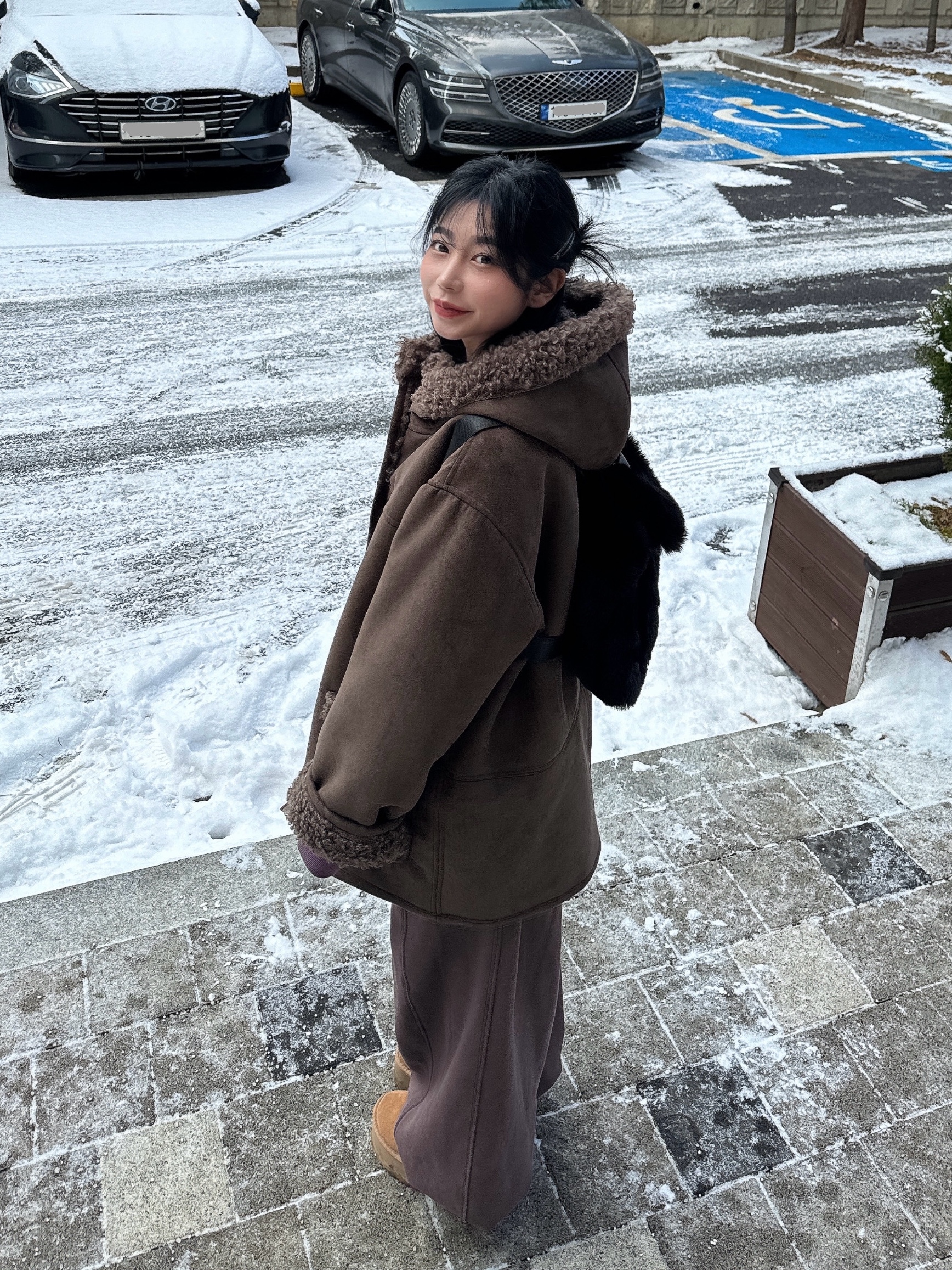 (W) 어그 클래식 미니 플랫폼 부츠 체스트넛 착용 스타일 - 3