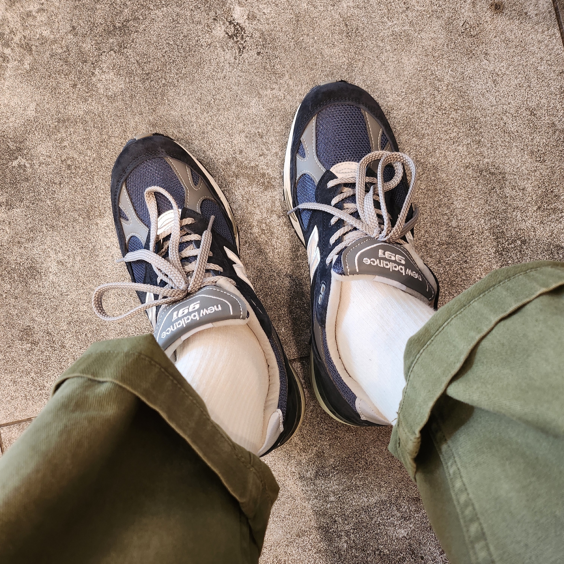 New Balance 991 Made in UK Navy 착용 스타일