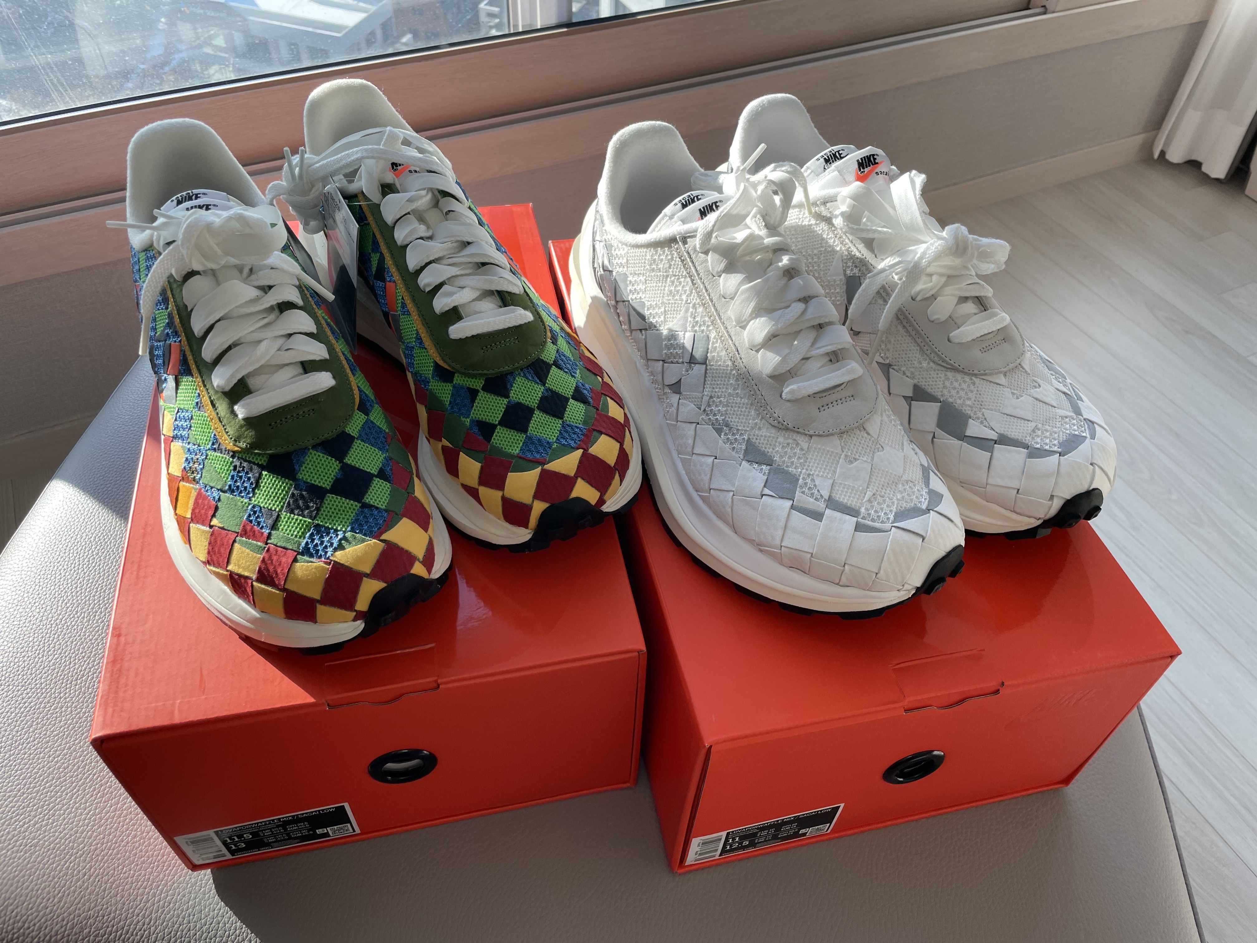 Nike x Sacai x Jean Paul Gaultier LDVaporWaffle Mix Low Green Gusto Safety Orange, Nike x Sacai x Jean Paul Gaultier LDVaporWaffle Mix Low White Sail 착용 스타일 - 1
