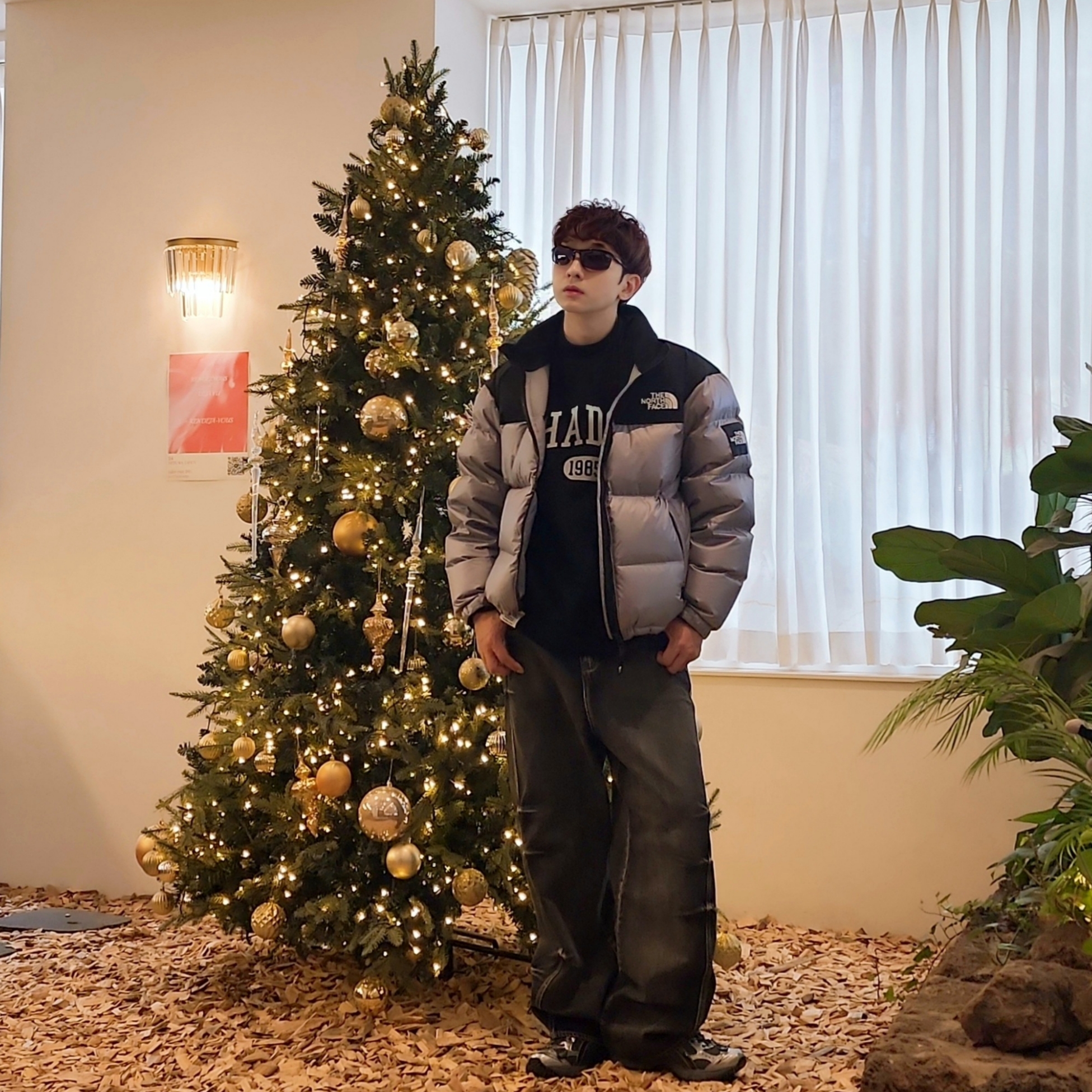 The North Face White Label Novelty Nuptse Down Jacket Heather Gray, Asics x Unaffected Gel-Kayano 14 Silver Moon 착용 스타일 - 6