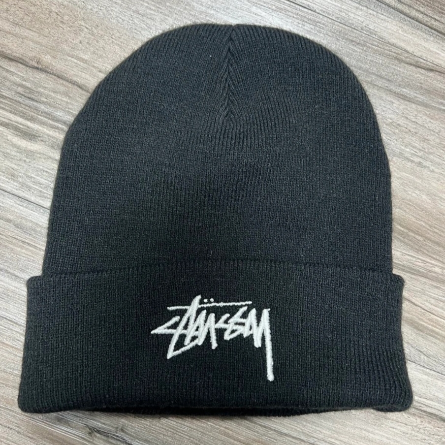 Nike x Stussy NRG Cuffed Beanie Black 착용 스타일 - 1