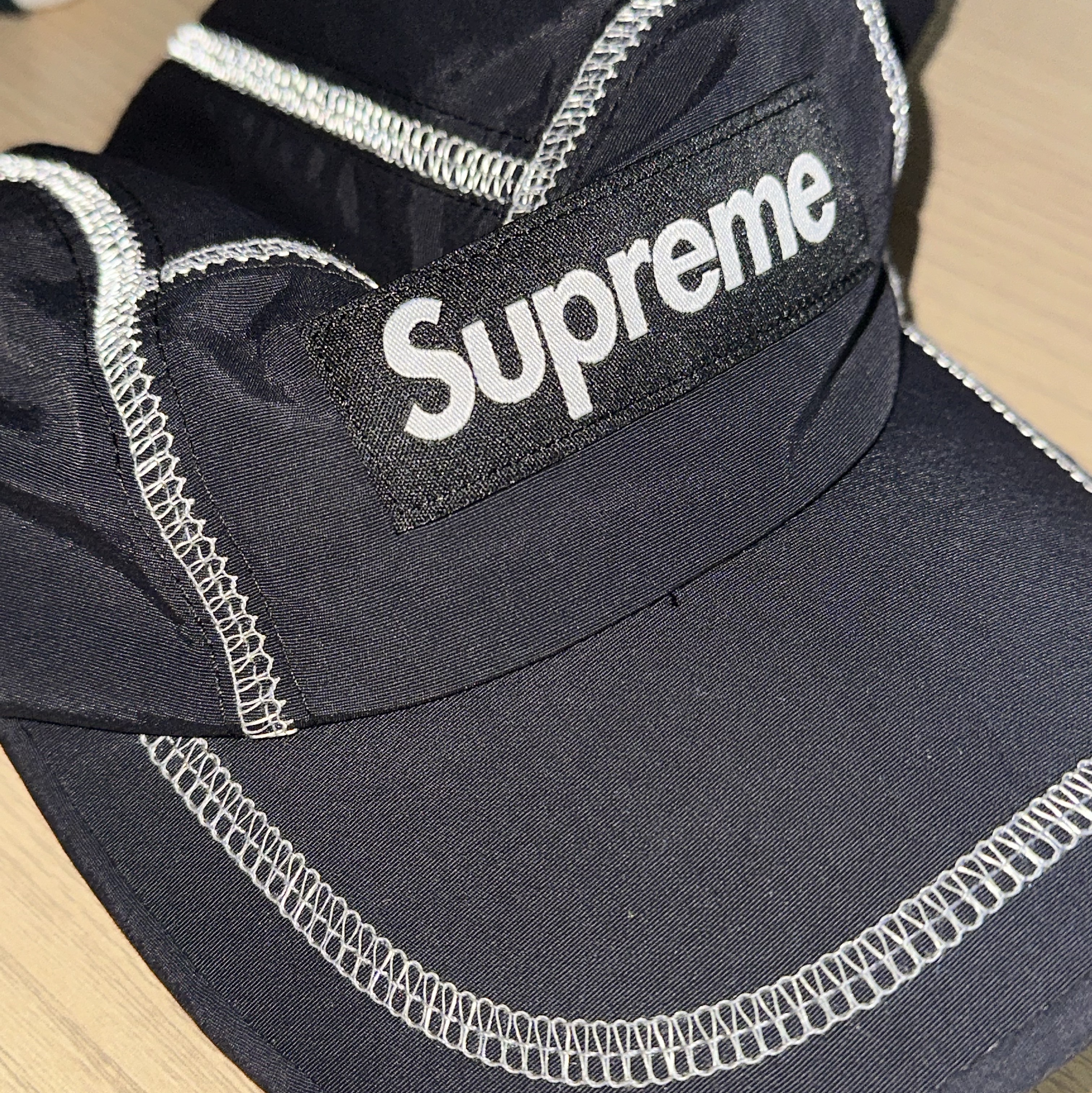 Supreme Reflective Stitch Camp Cap Black - 23SS 착용 스타일