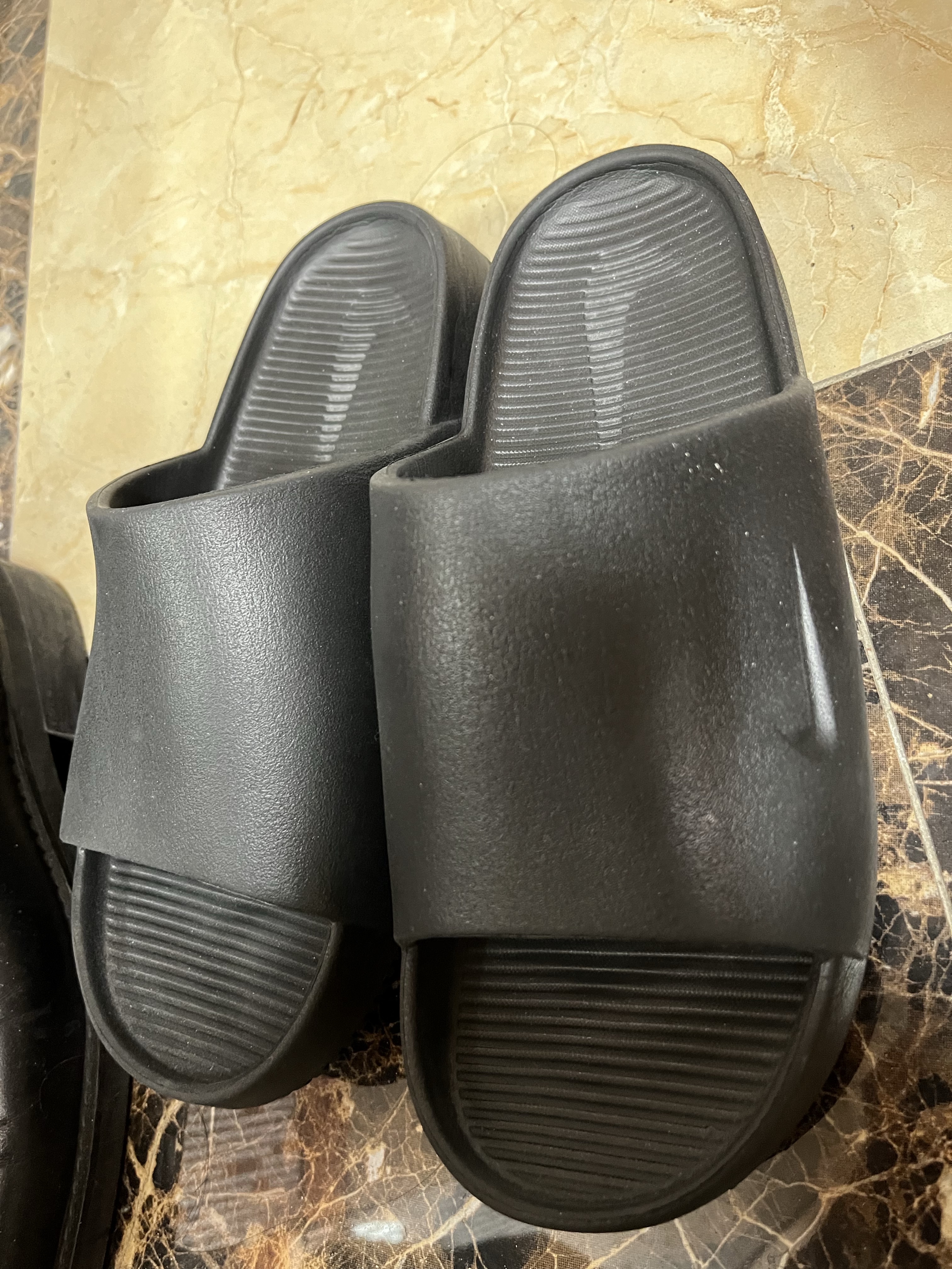 (W) Nike Calm Slide Black 착용 스타일