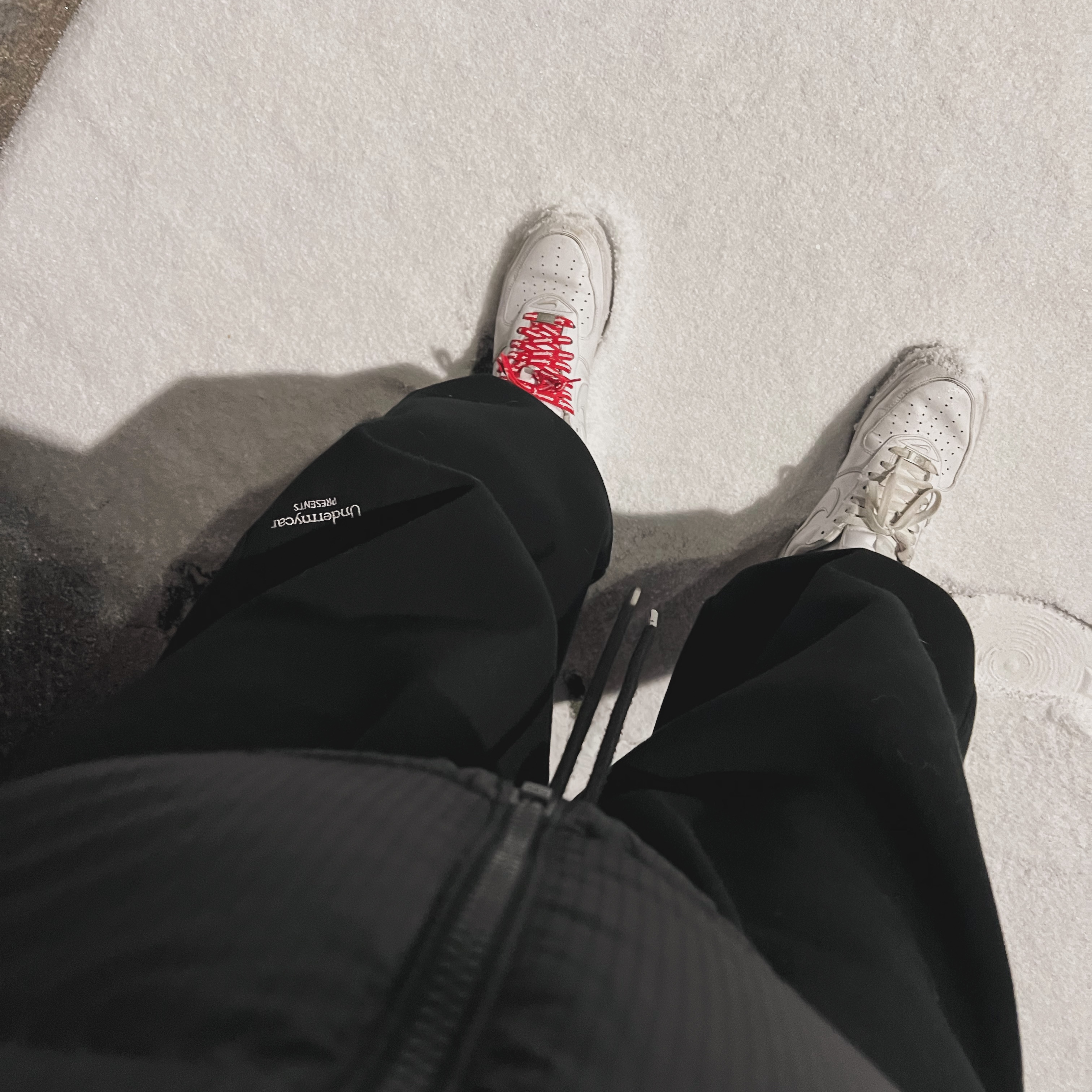Nike x Supreme Air Force 1 Low White, Undermycar Mu.03 Anti Fxxking Logo Play Oversized Sweat Jogger Black 착용 스타일