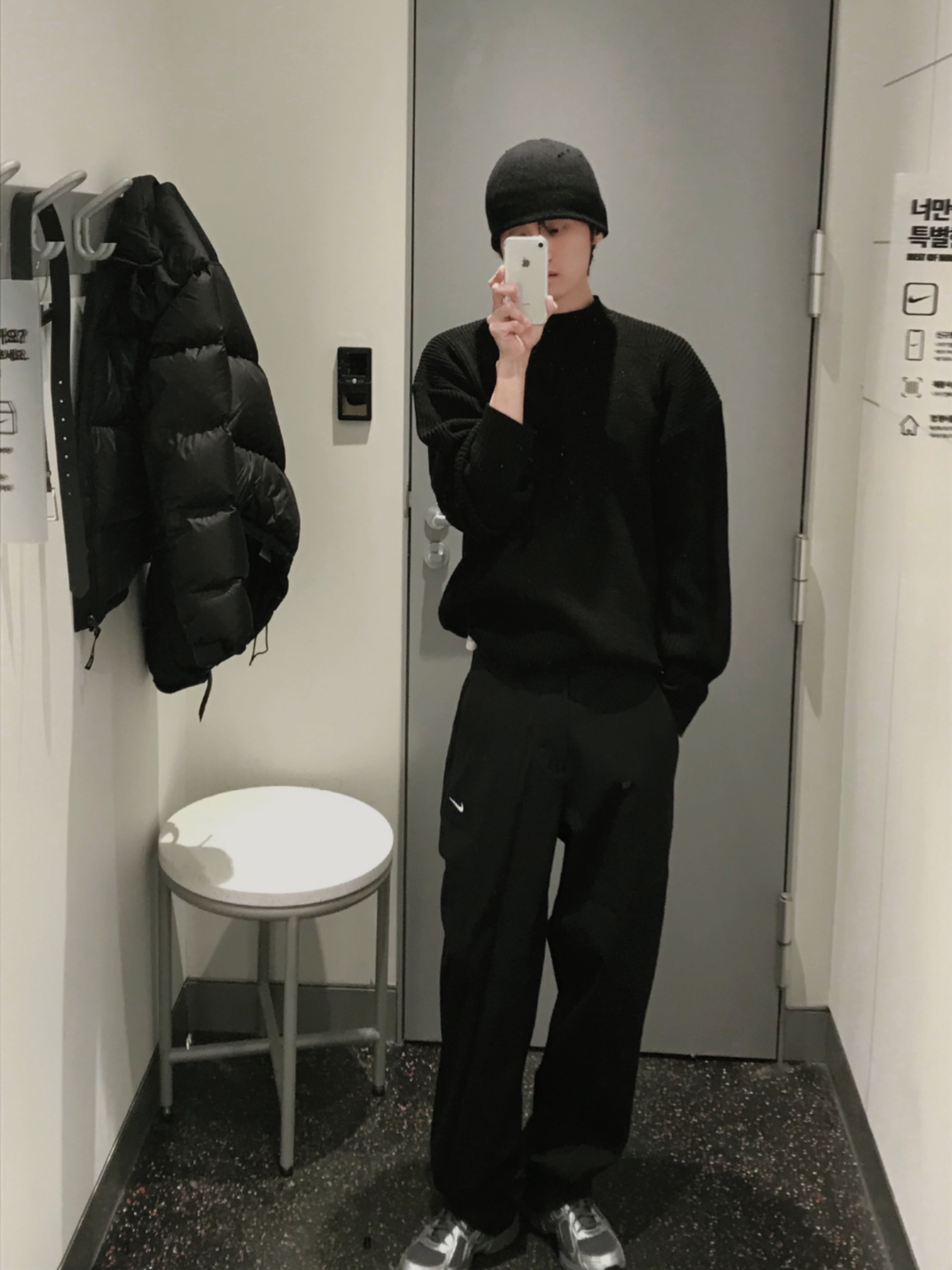 Asics Gel-1130 Steel Grey Pure Silver, The North Face 1996 Retro Nuptse Down Jacket TNF Black 착용 스타일