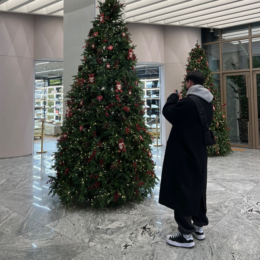 Maison Mihara Yasuhiro Blakey OG Sole Canvas Low-top Sneakers Black, Bottega Veneta Padded Tech Cassette Black 착용 스타일