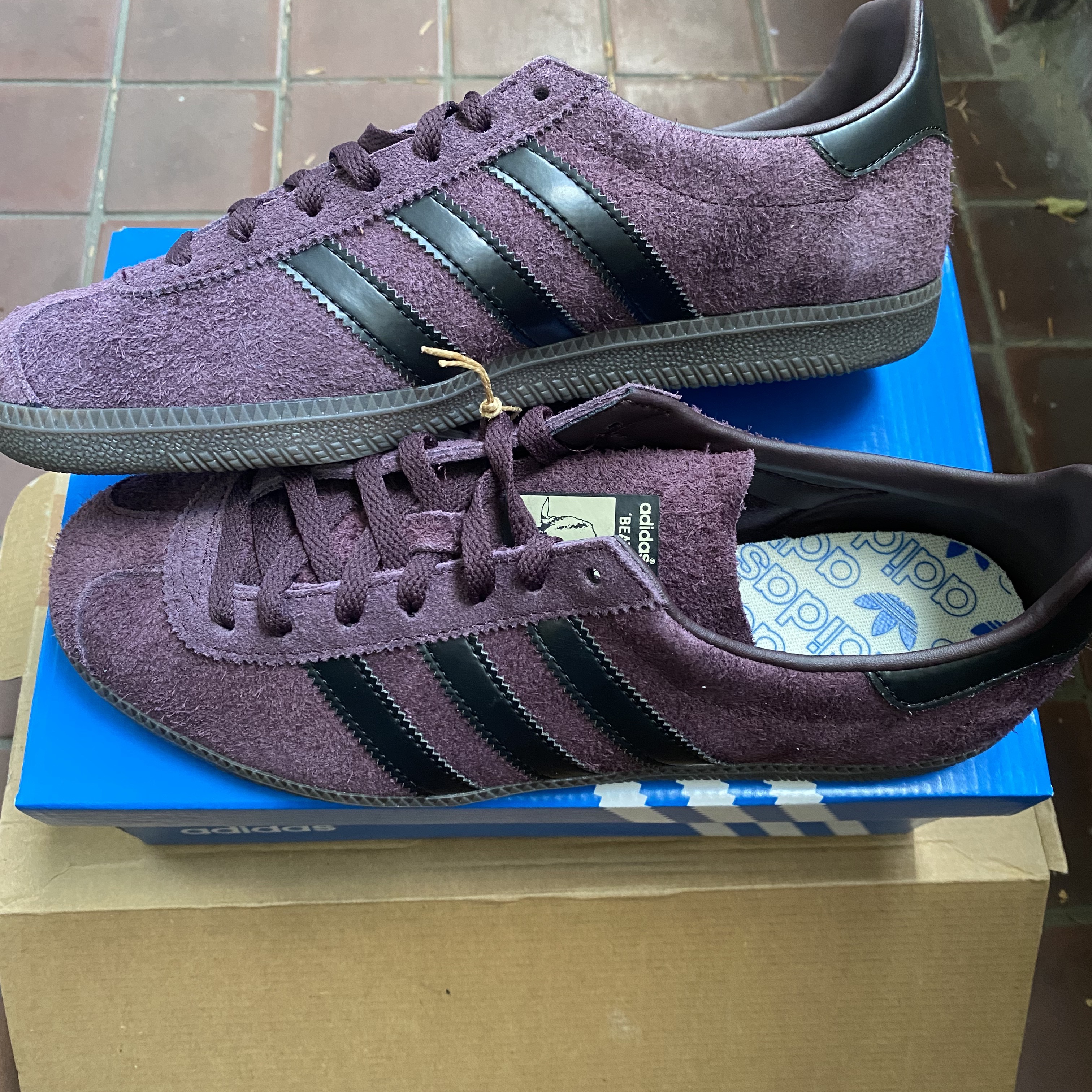 Adidas State Series Oregon Shadow Maroon 착용 스타일