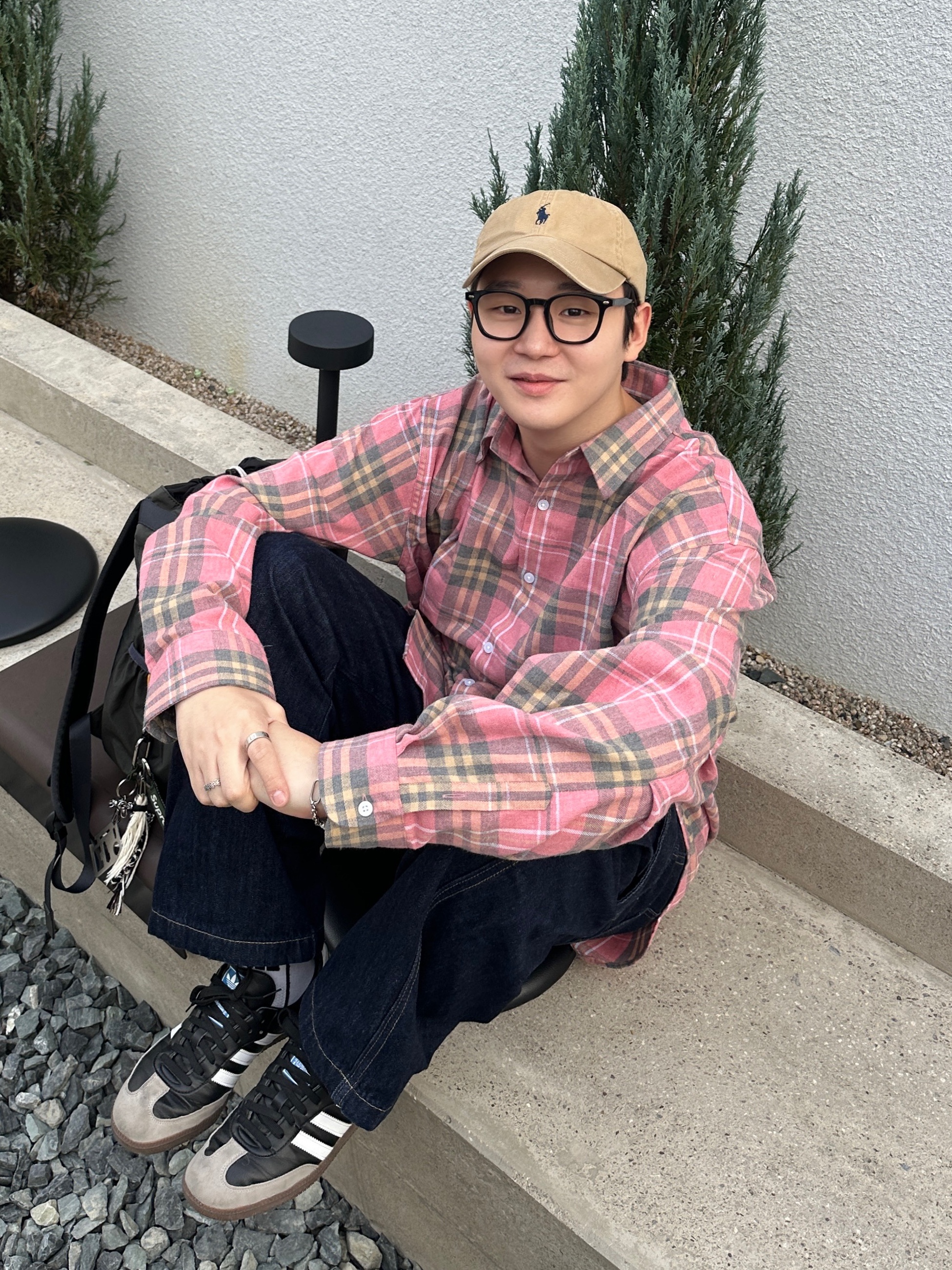 RAWROW String Backpack Ep.2 750 Charcoal, Supreme Webbing Keychain Green Camo - 23SS 착용 스타일 - 1