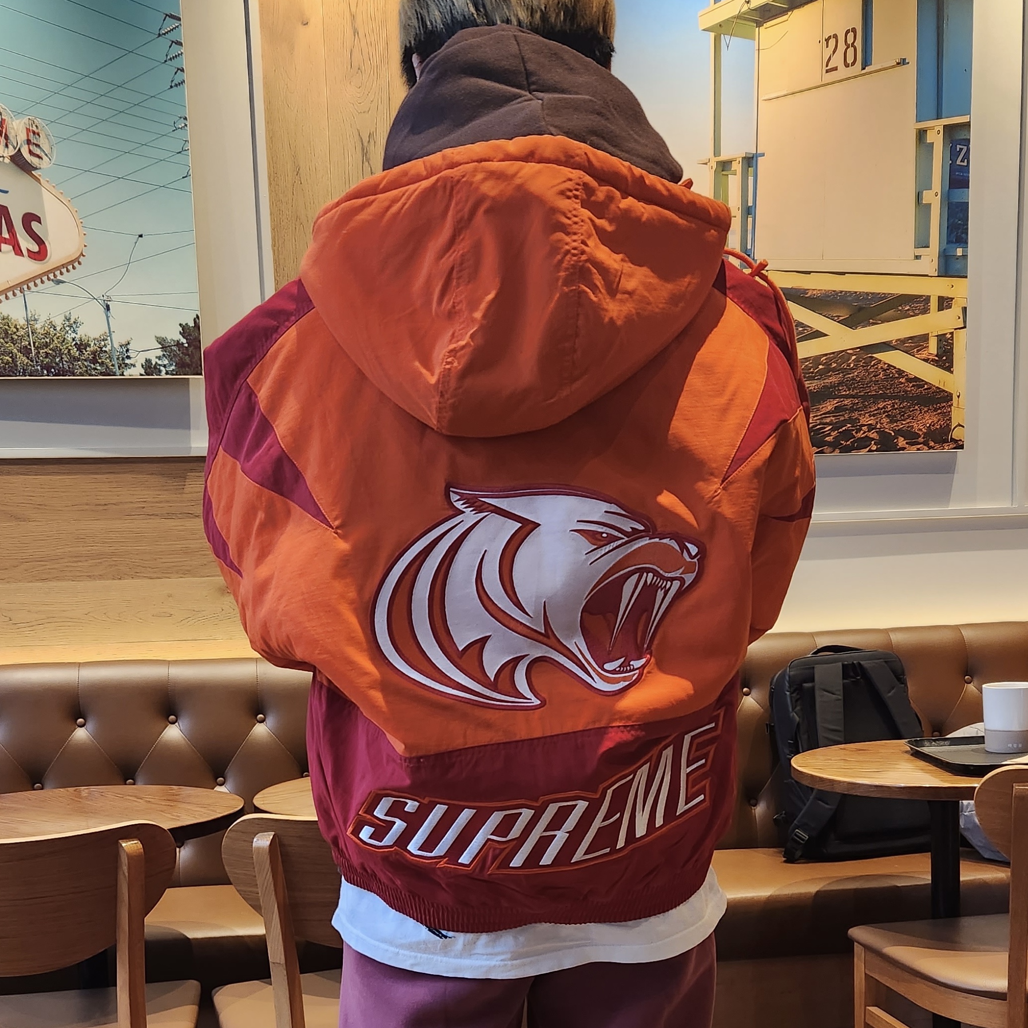 Supreme Wildcat Sideline Puffer Jacket Orange - 23FW 착용 스타일