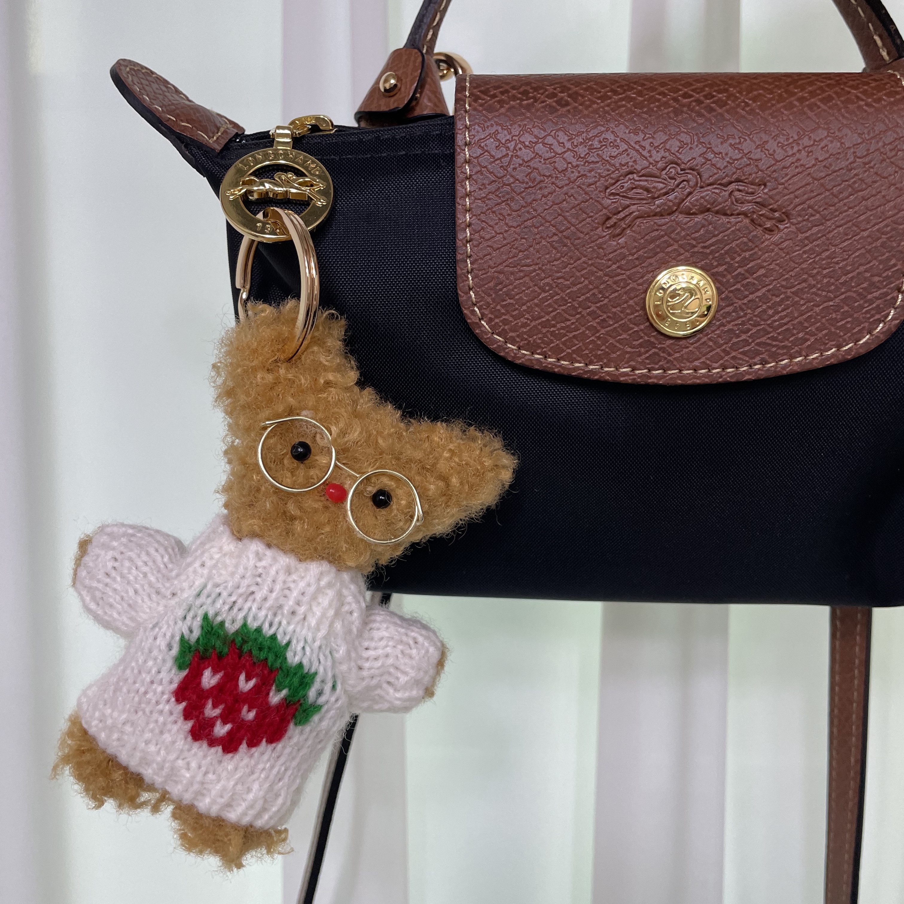 Longchamp Le Pliage Original Handle Pouch Black 착용 스타일 - 1