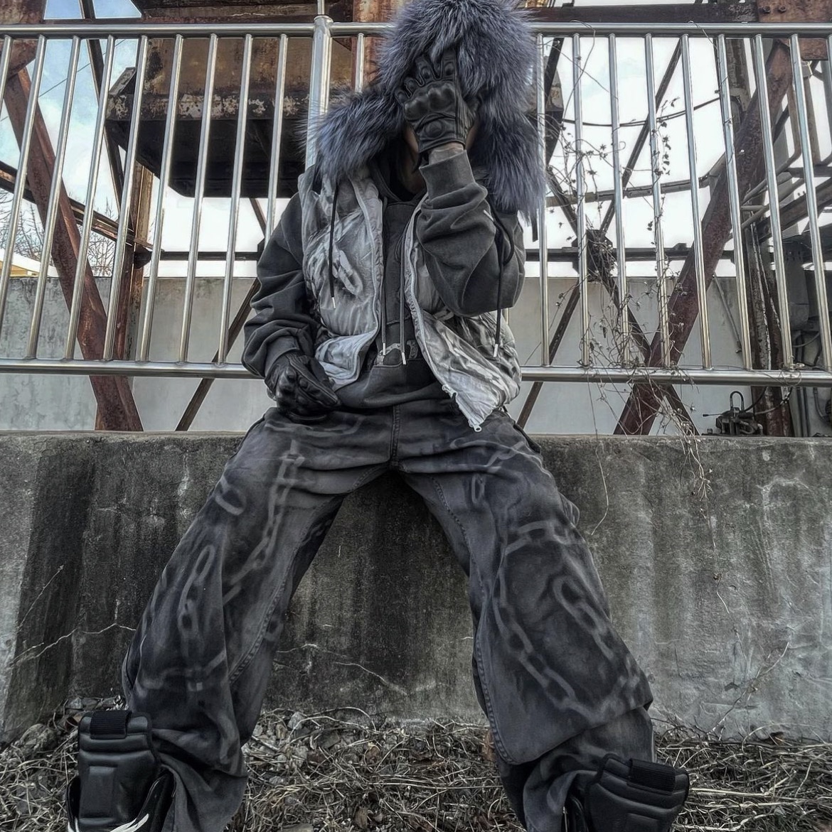 Rick Owens Geobasket Full Grain Calf Leather Strobe Sneakers Black Milk White 착용 스타일 - 2