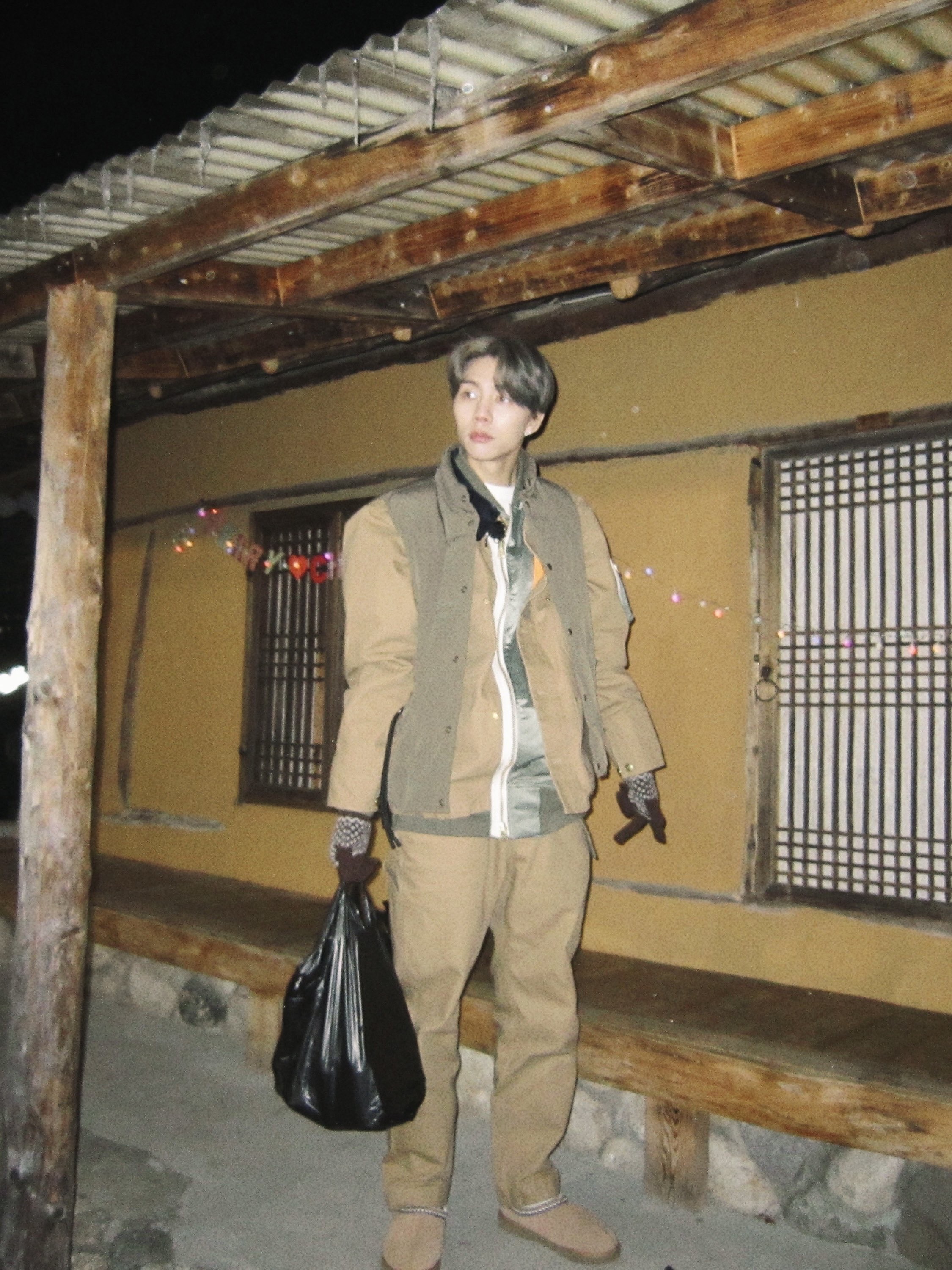 Sacai x Carhartt WIP Canvas MA-1 Jacket Michigan Beige, Sacai x Carhartt WIP Canvas Pants Beige 착용 스타일