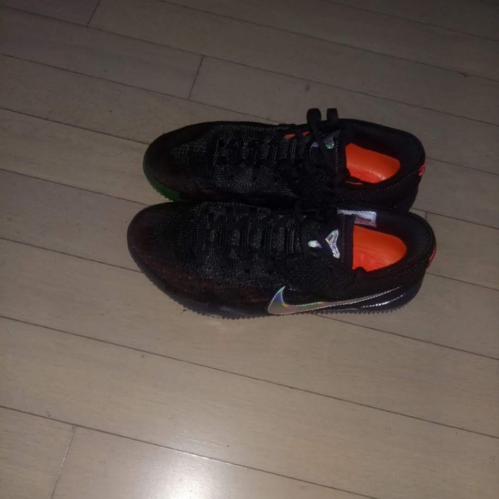 Nike Kobe NXT 360 Black Multi-Color 착용 스타일 - 1