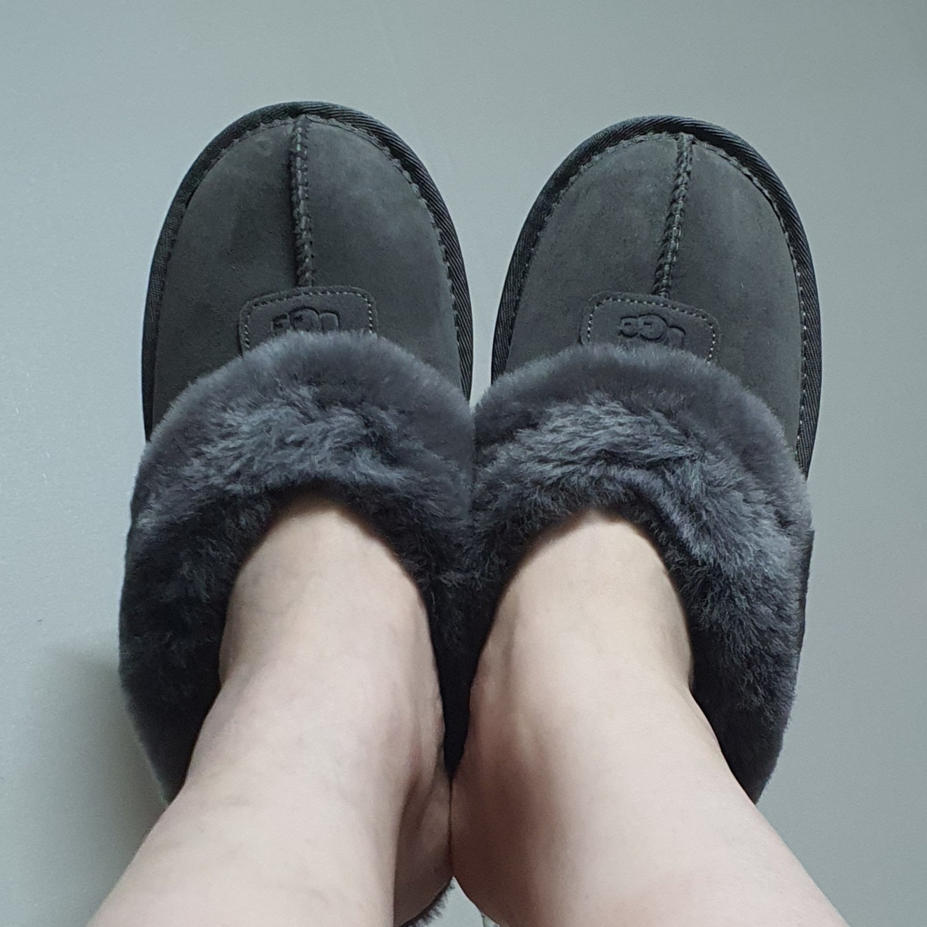 (W) UGG Coquette Slipper Grey 착용 스타일 - 2