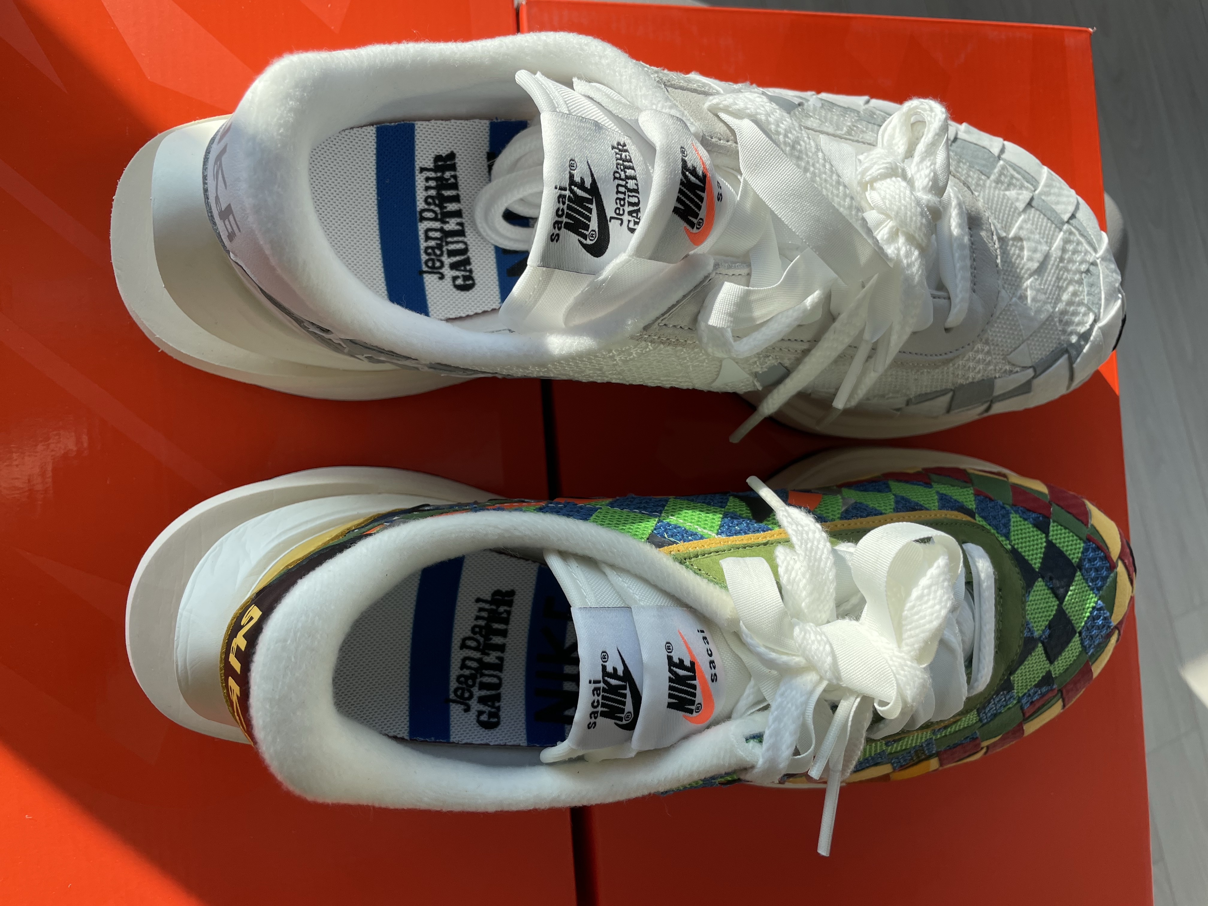 Nike x Sacai x Jean Paul Gaultier LDVaporWaffle Mix Low Green Gusto Safety Orange, Nike x Sacai x Jean Paul Gaultier LDVaporWaffle Mix Low White Sail 착용 스타일 - 4