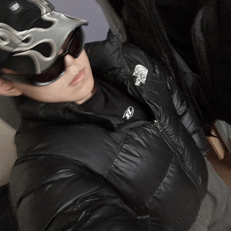 Yeezy Gap Engineered By Balenciaga Flame Cap Black 착용 스타일