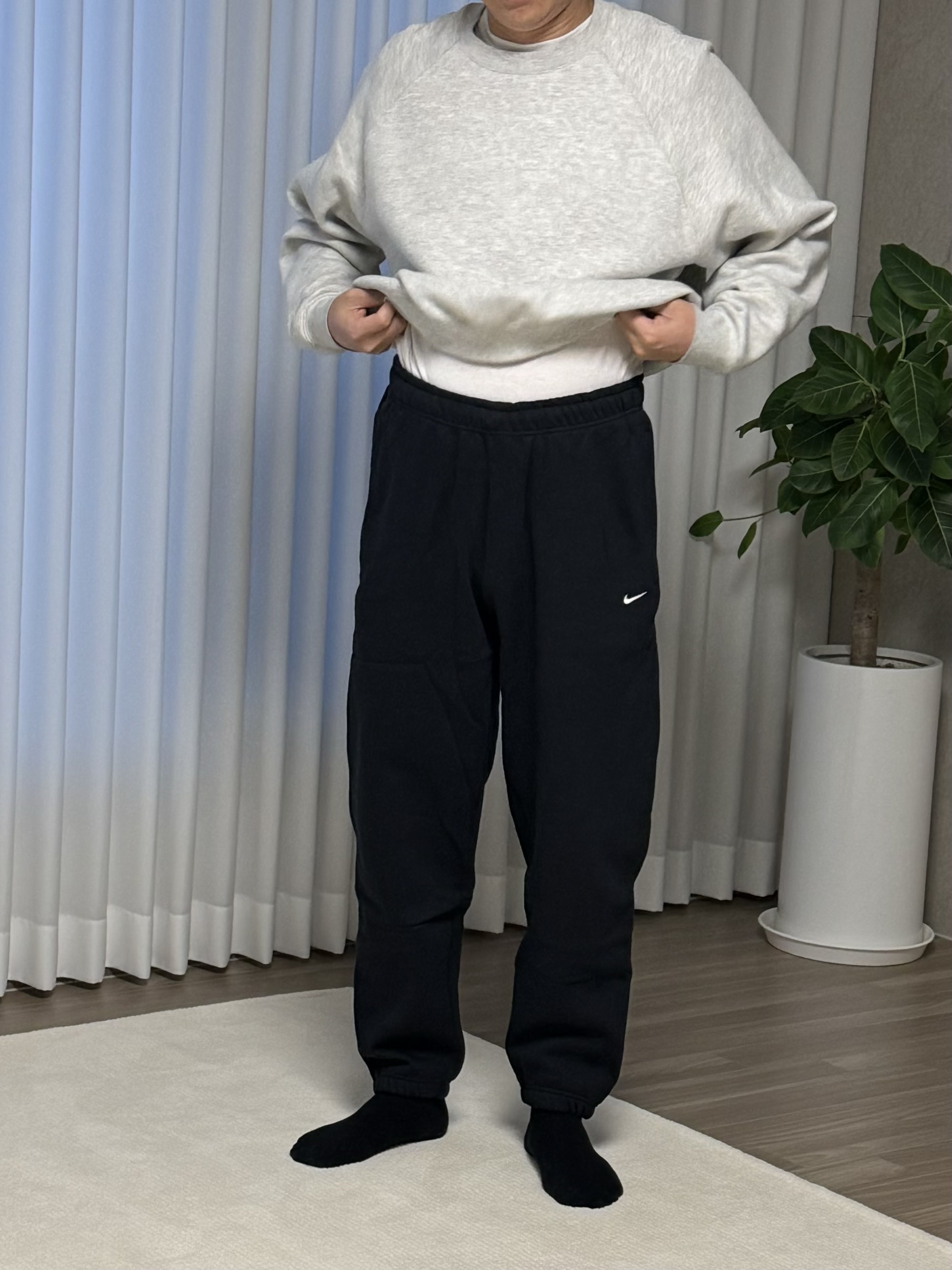 Nike NRG Solo Swoosh Fleece Pants Black - US/EU 착용 스타일 - 2