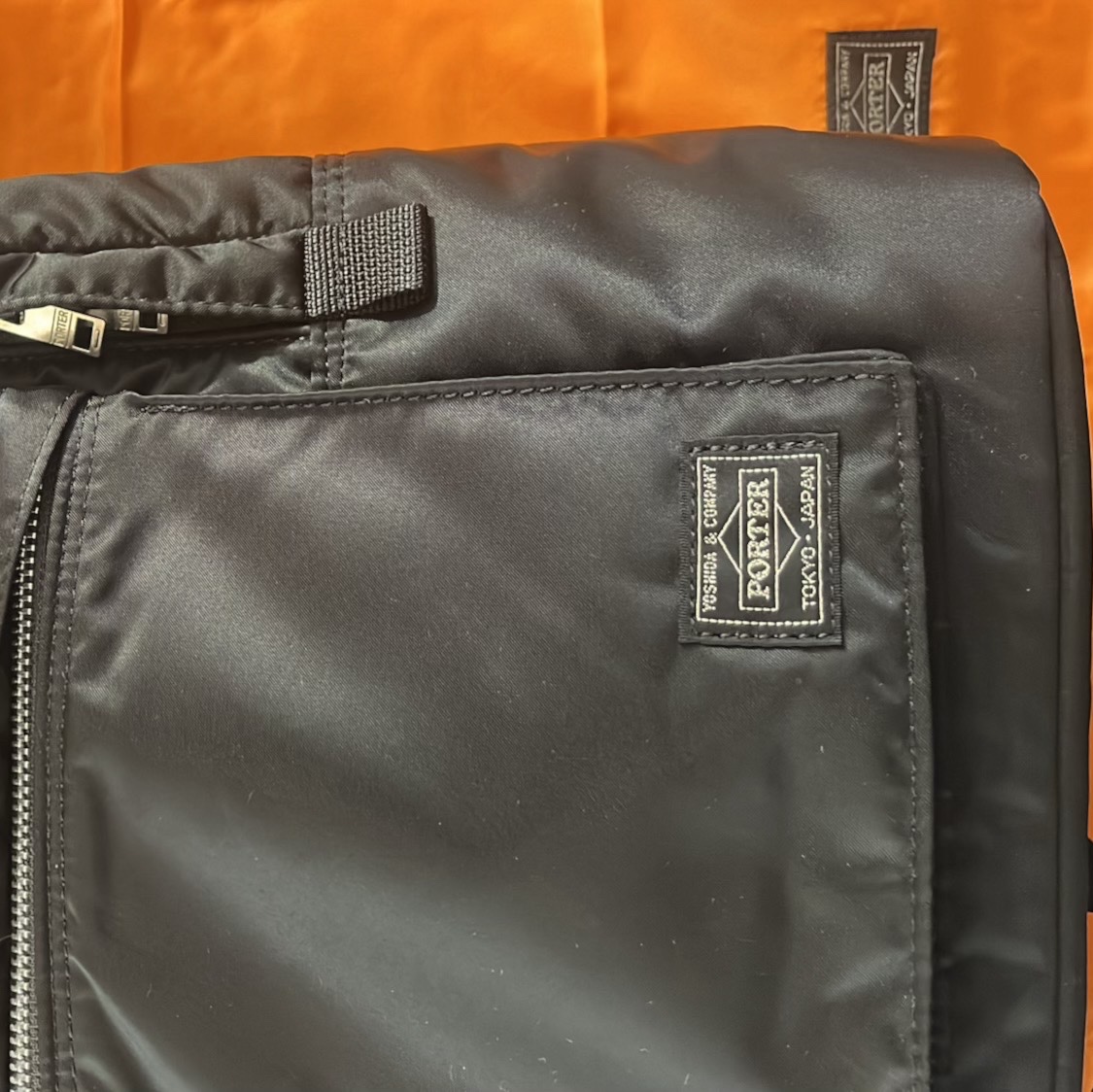 Porter Tanker Backpack Black 착용 스타일