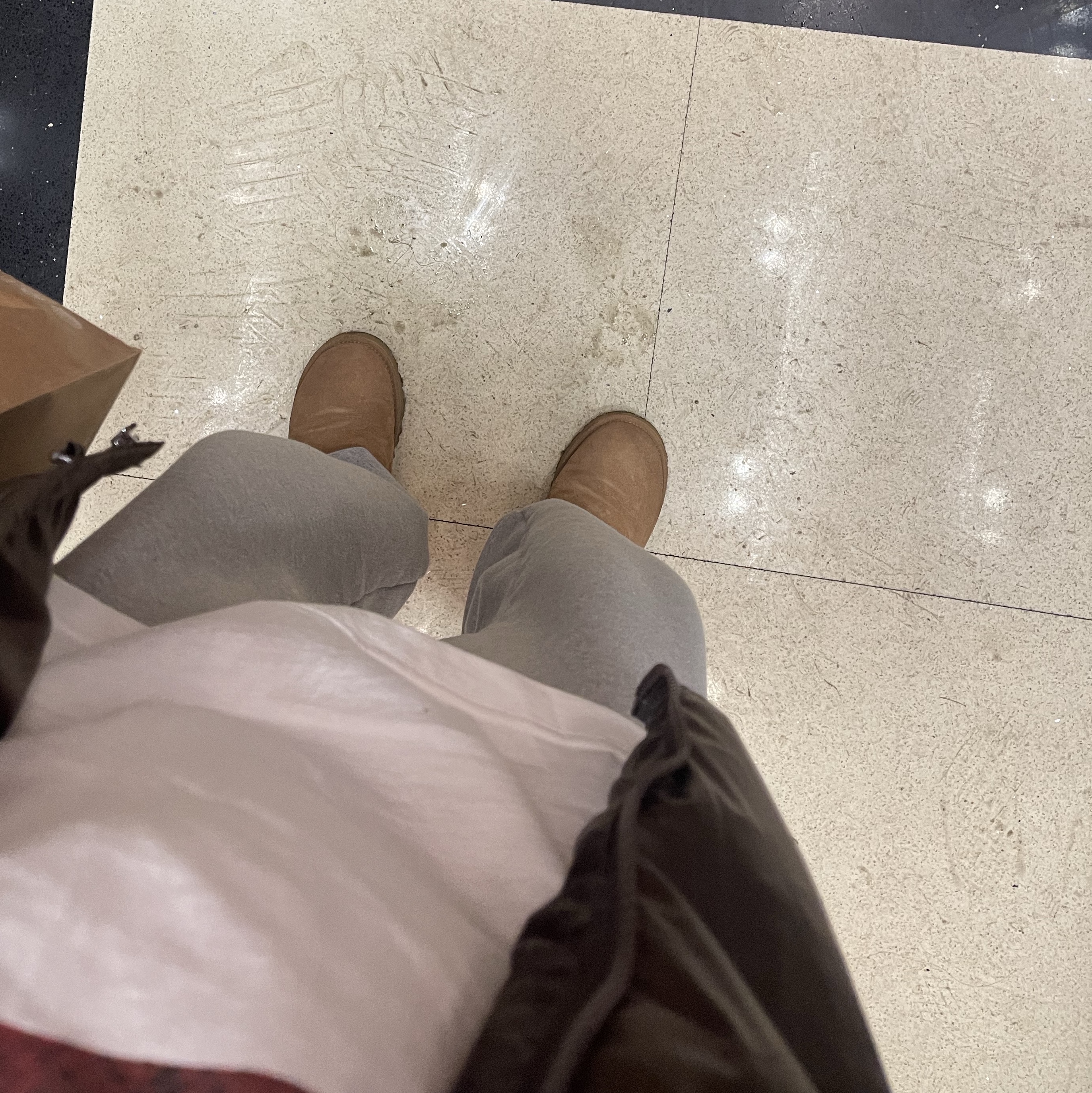 (W) UGG Classic Mini II Boots Chestnut 착용 스타일