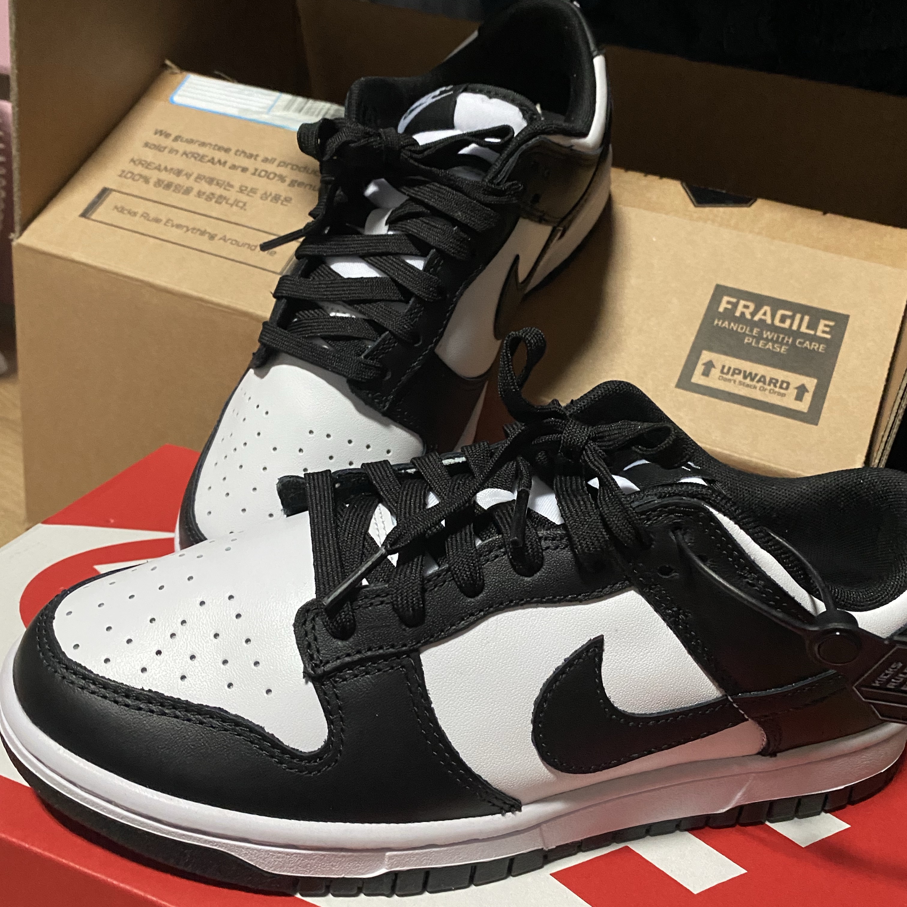 Nike Dunk Low Retro Black 착용 스타일