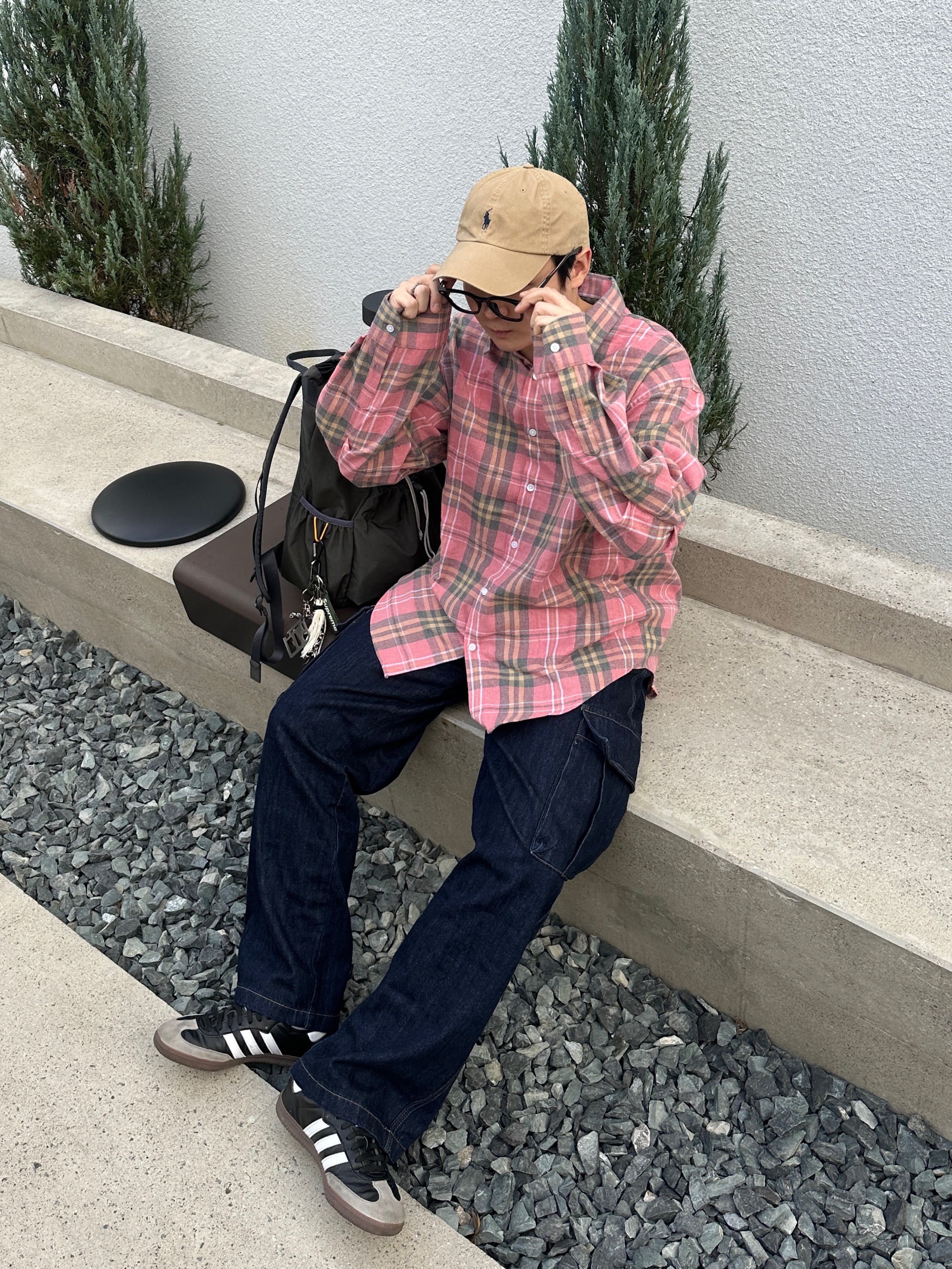 RAWROW String Backpack Ep.2 750 Charcoal, Supreme Webbing Keychain Green Camo - 23SS 착용 스타일 - 2