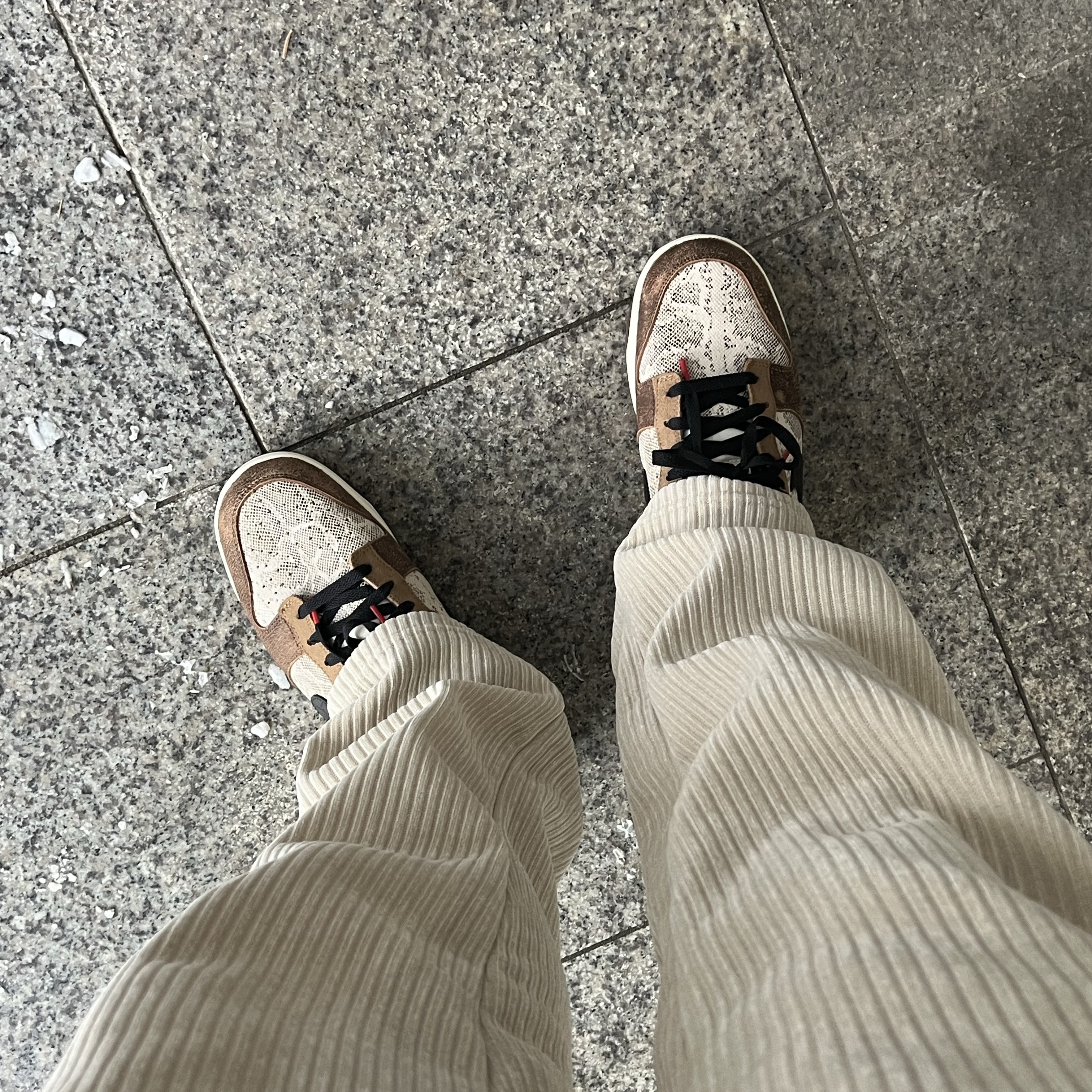 Nike Dunk Low PRM Head to Head 착용 스타일 - 1