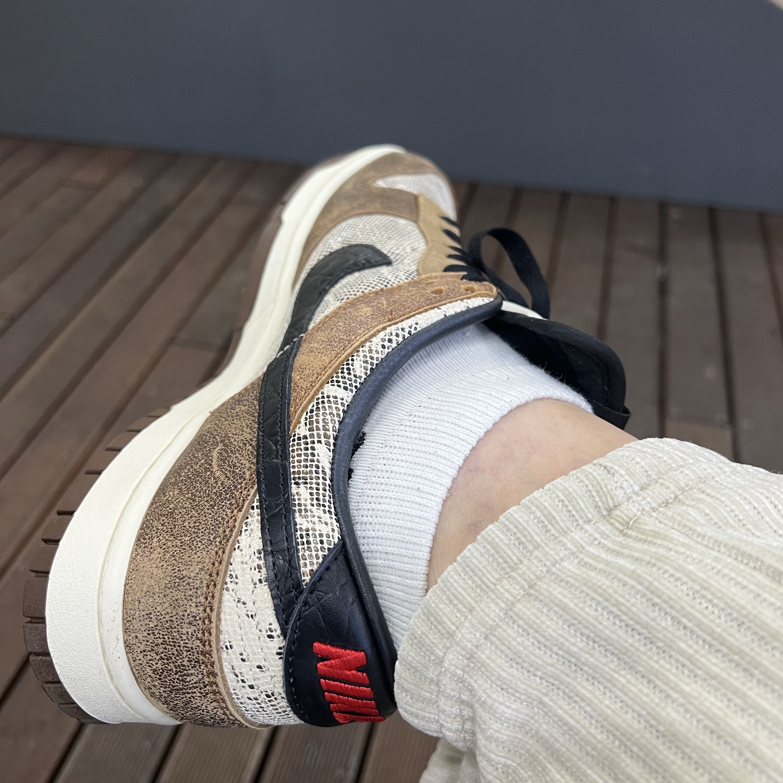 Nike Dunk Low PRM Head to Head 착용 스타일 - 4