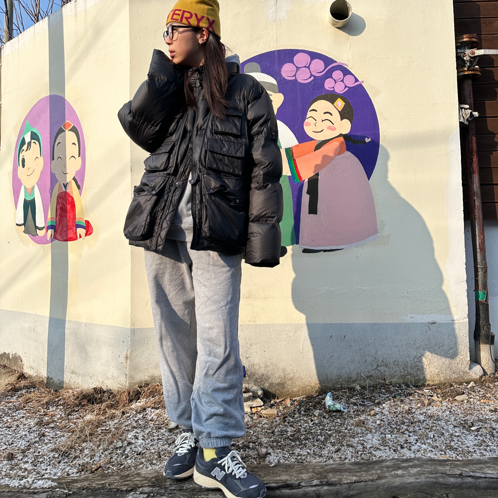 New Balance 2002R Special Vintage Black Grey, Arc'teryx Word Head Toque Retreat Synth 착용 스타일 - 3