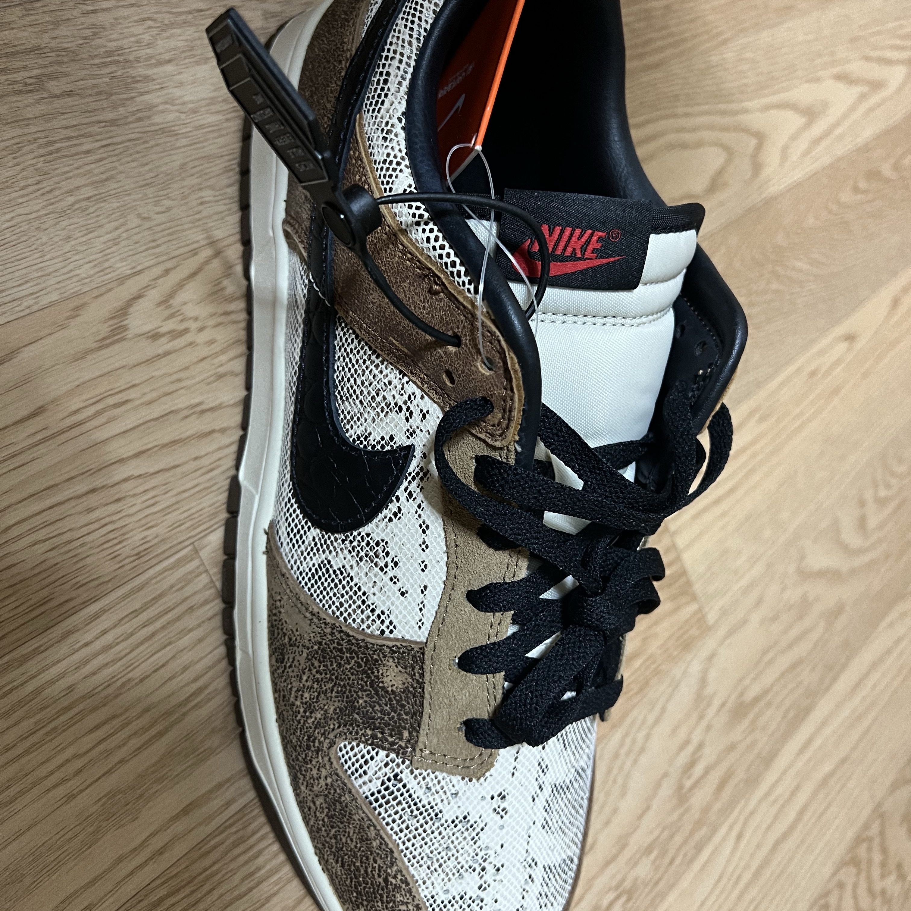 Nike Dunk Low PRM Head to Head 착용 스타일 - 3