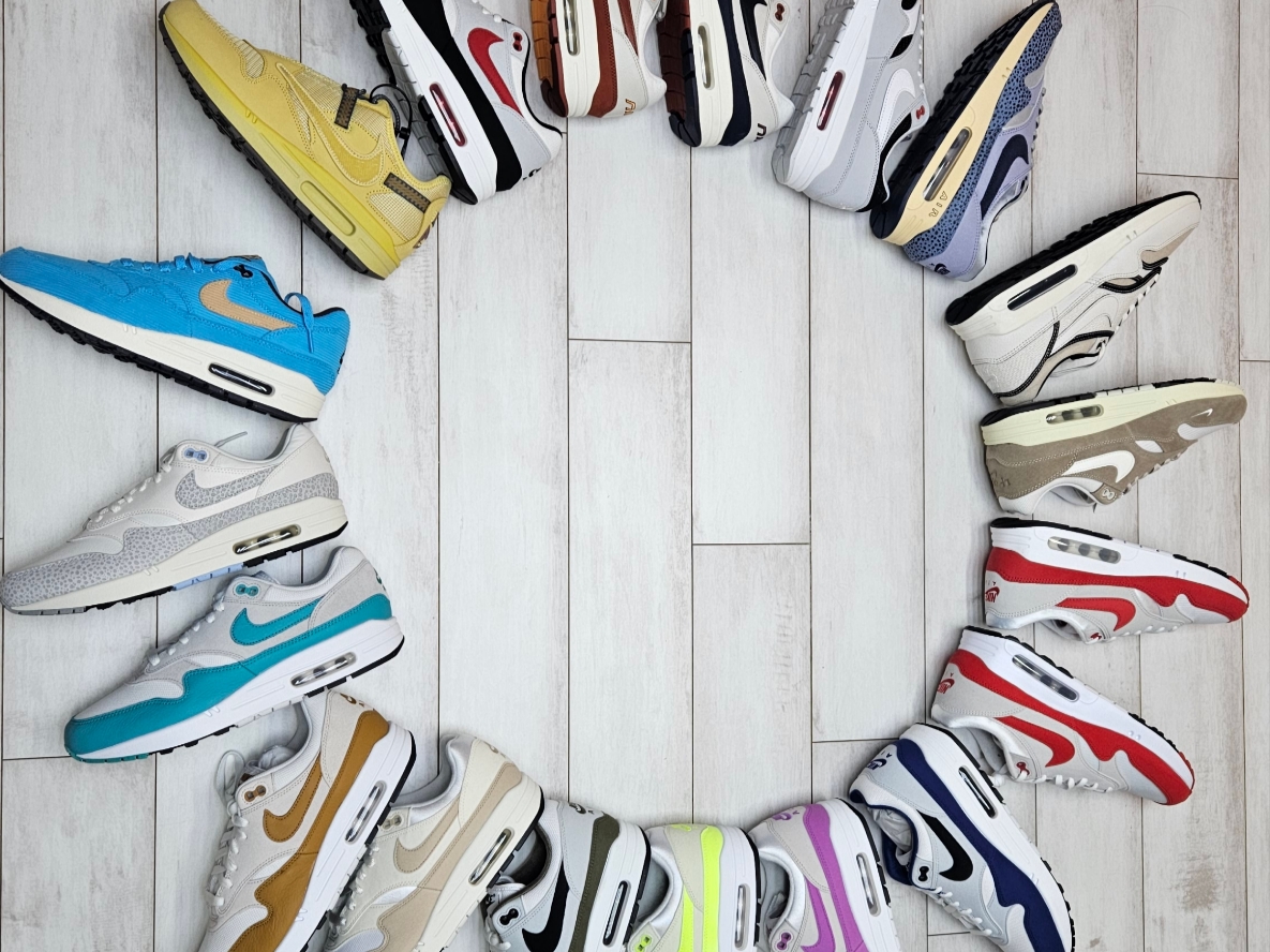 Nike Air Max 1 Pure Platinum, Nike Air Max 1 '86 Original Golf White University Red 착용 스타일 - 5