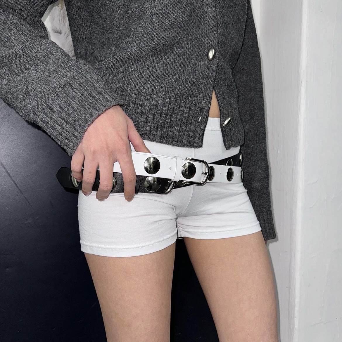 Yunse Women Nordic Cardigan Charcoal 착용 스타일 - 3