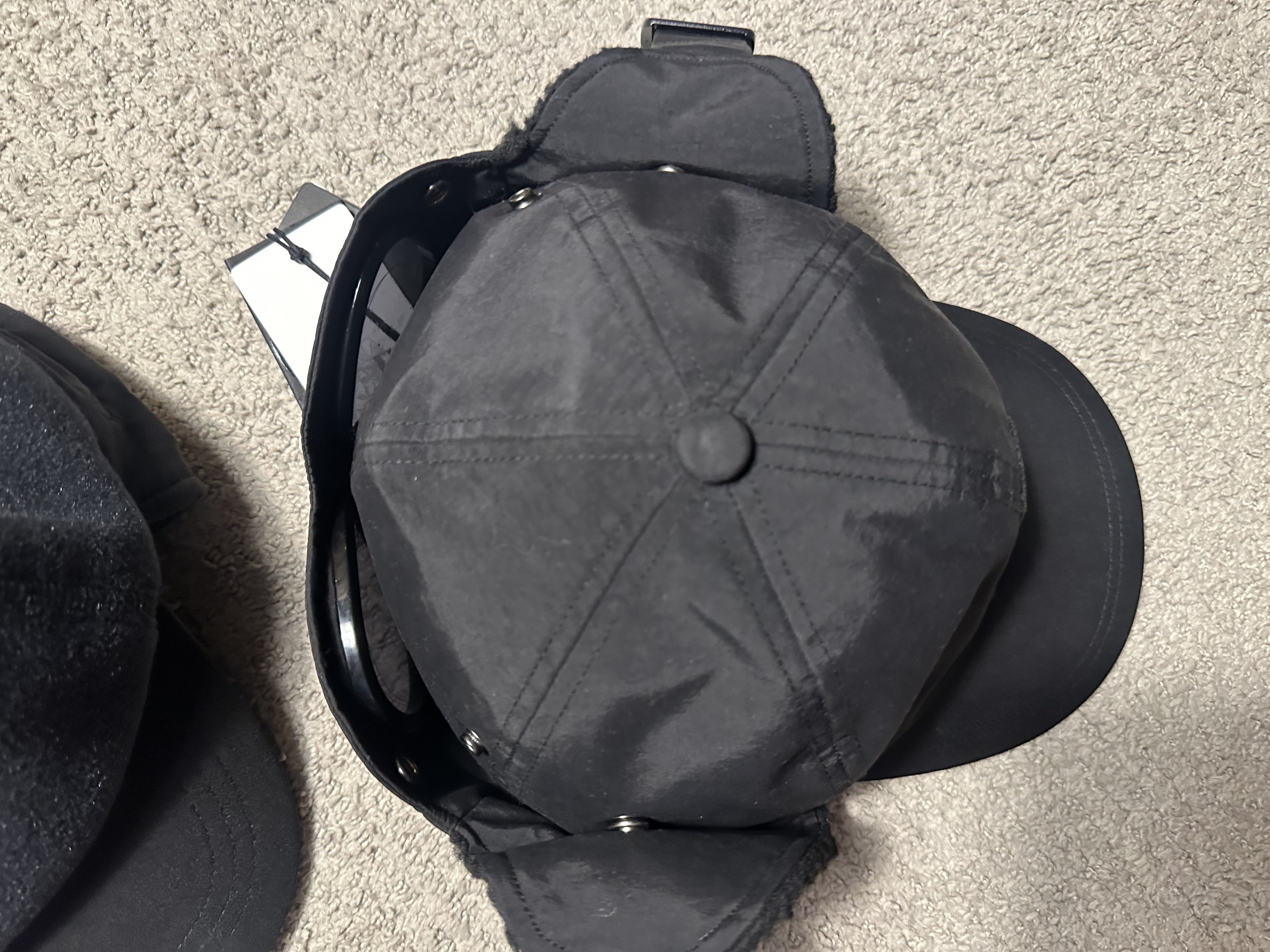 Palace x C.P. Company Goggle Ear Flap P-Cap Black - 23FW, Palace Polartec Warmdome Earflap 5-Panel Black - 23FW 착용 스타일 - 7