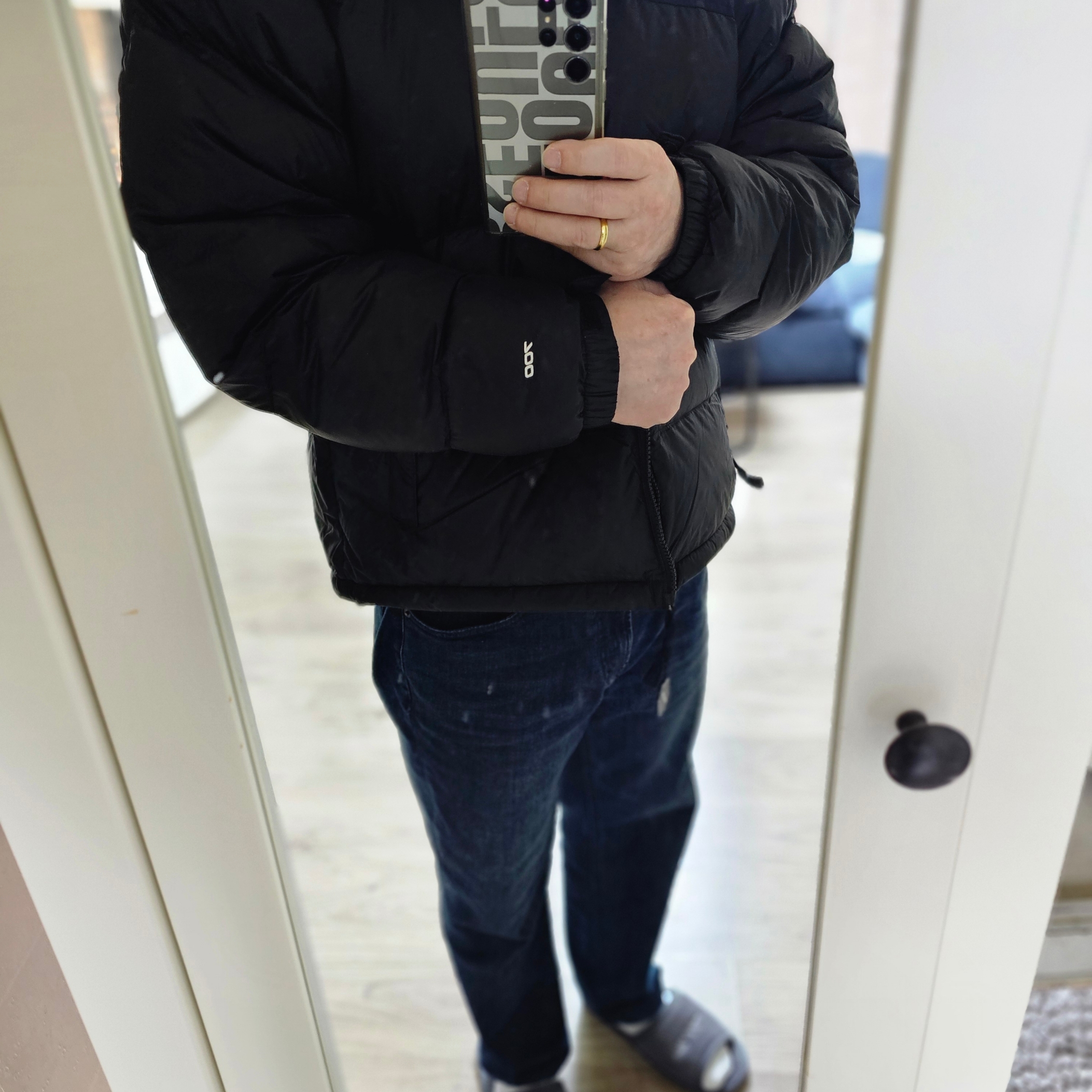 The North Face 1996 Retro Nuptse Down Jacket TNF Black 착용 스타일 - 3