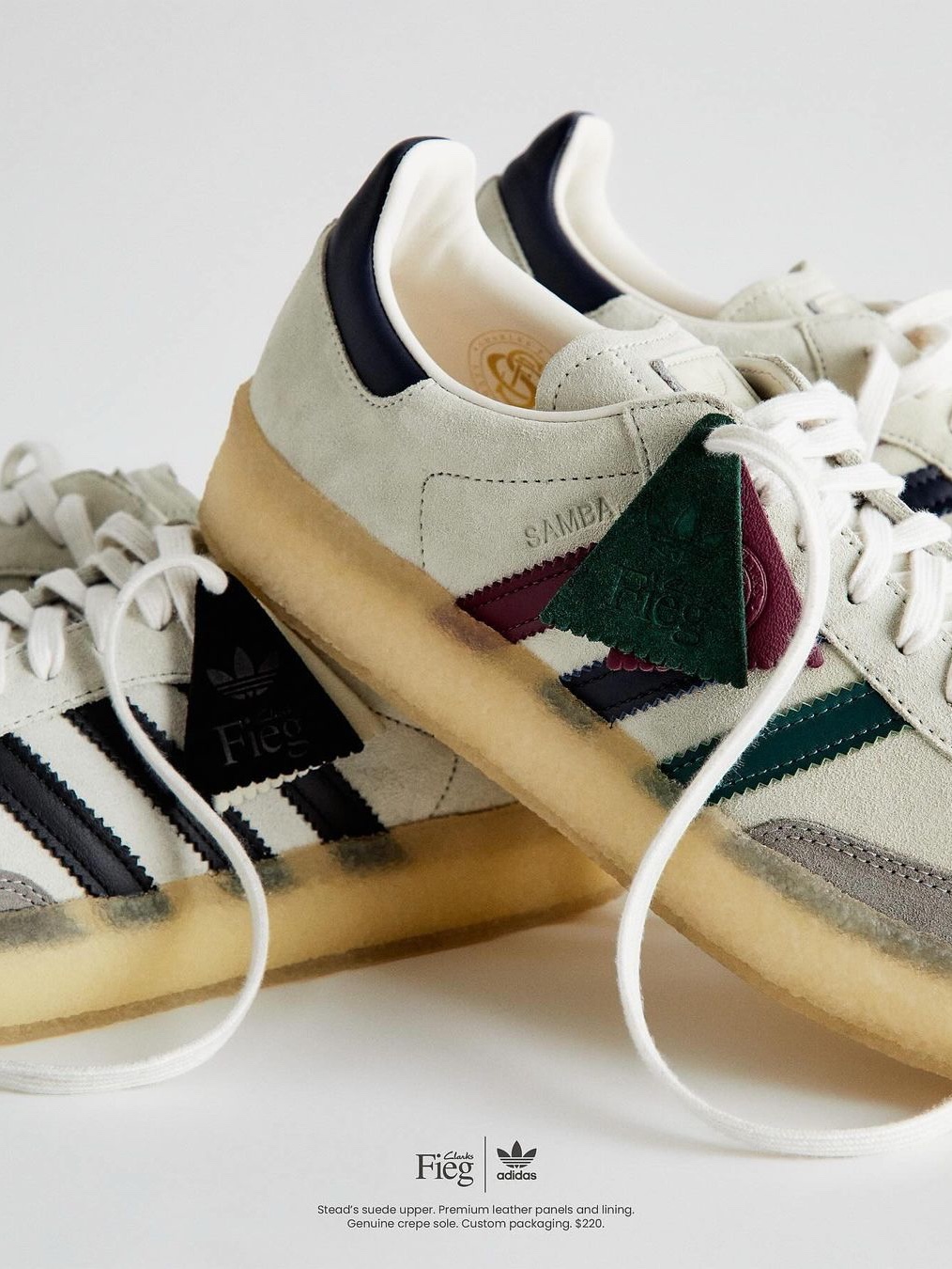Adidas x Clarks x Ronnie Fieg 8th Street Samba Chalk White Collegiate Green, Adidas x Clarks x Ronnie Fieg 8th Street Samba Chalk White Core Black 착용 스타일 - 6
