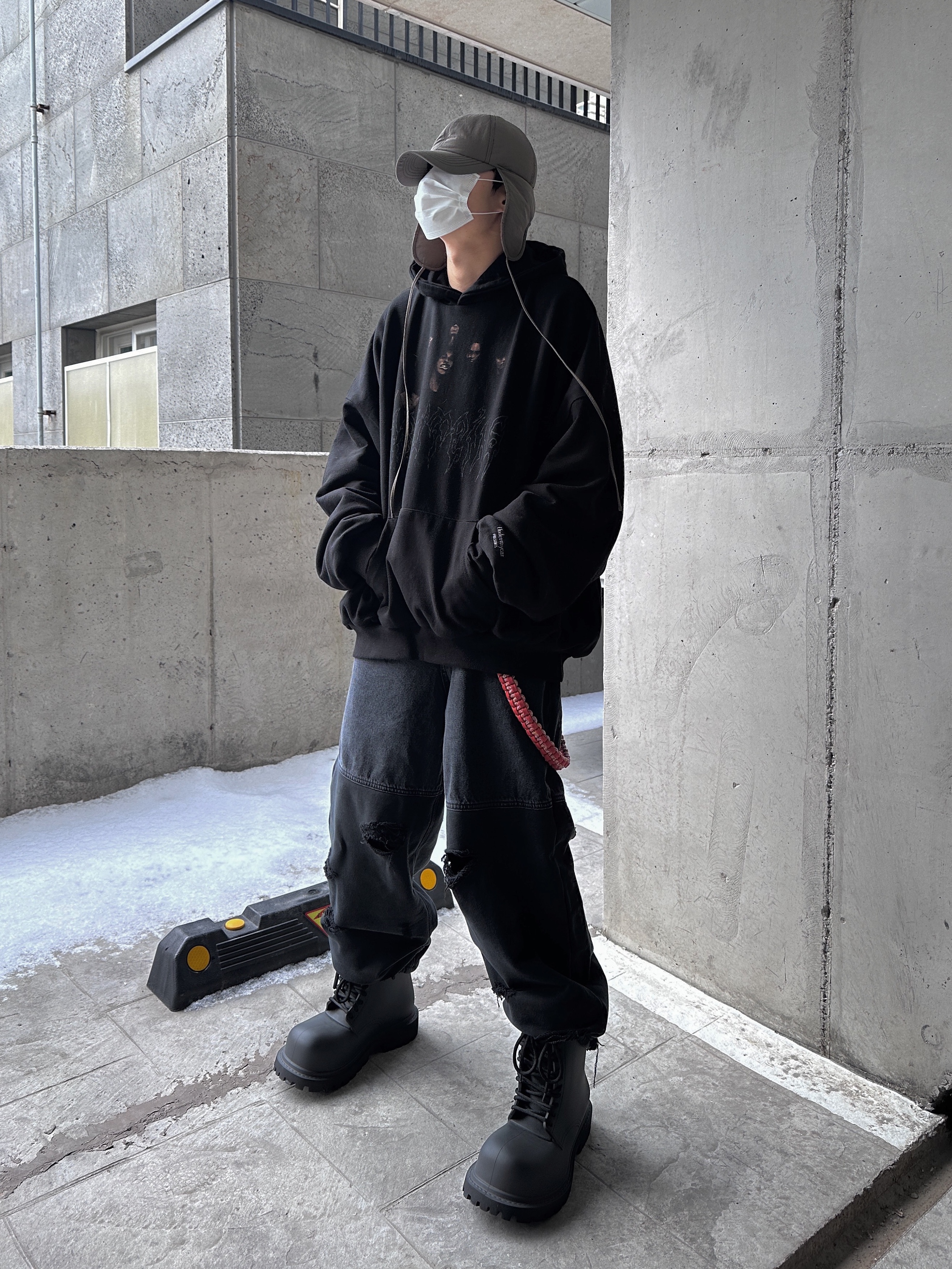 Undermycar Dival Real Divided Damage Washed Pants Inkwell - 23FW 착용 스타일 - 2